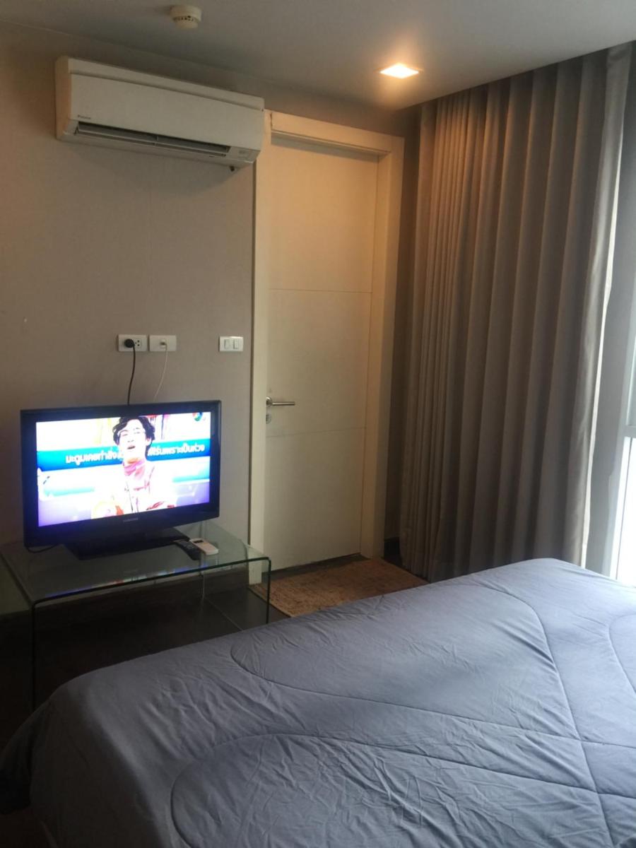 One-Bedroom Apartment - Photo 3