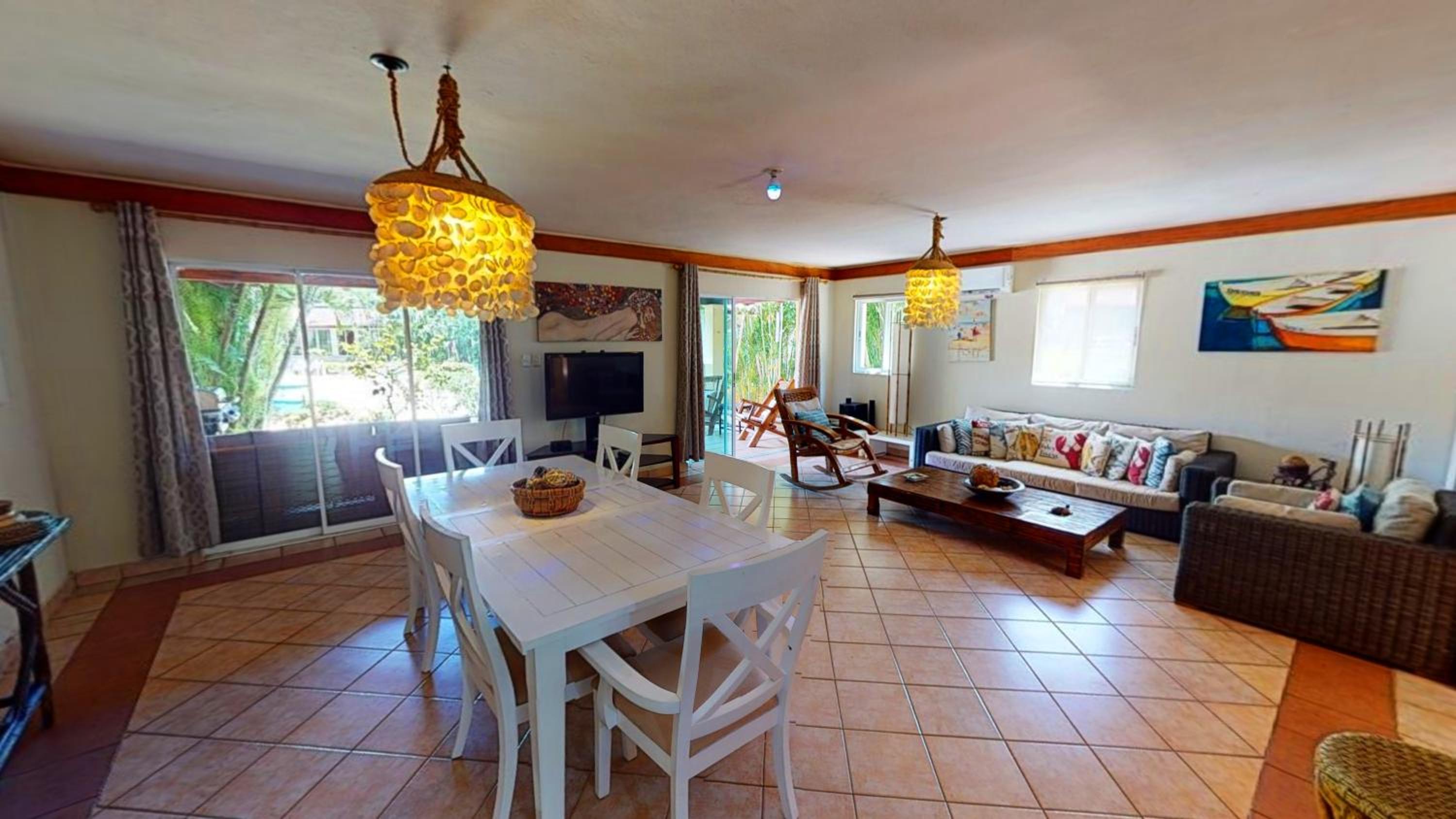 Three-Bedroom Villa photo 1