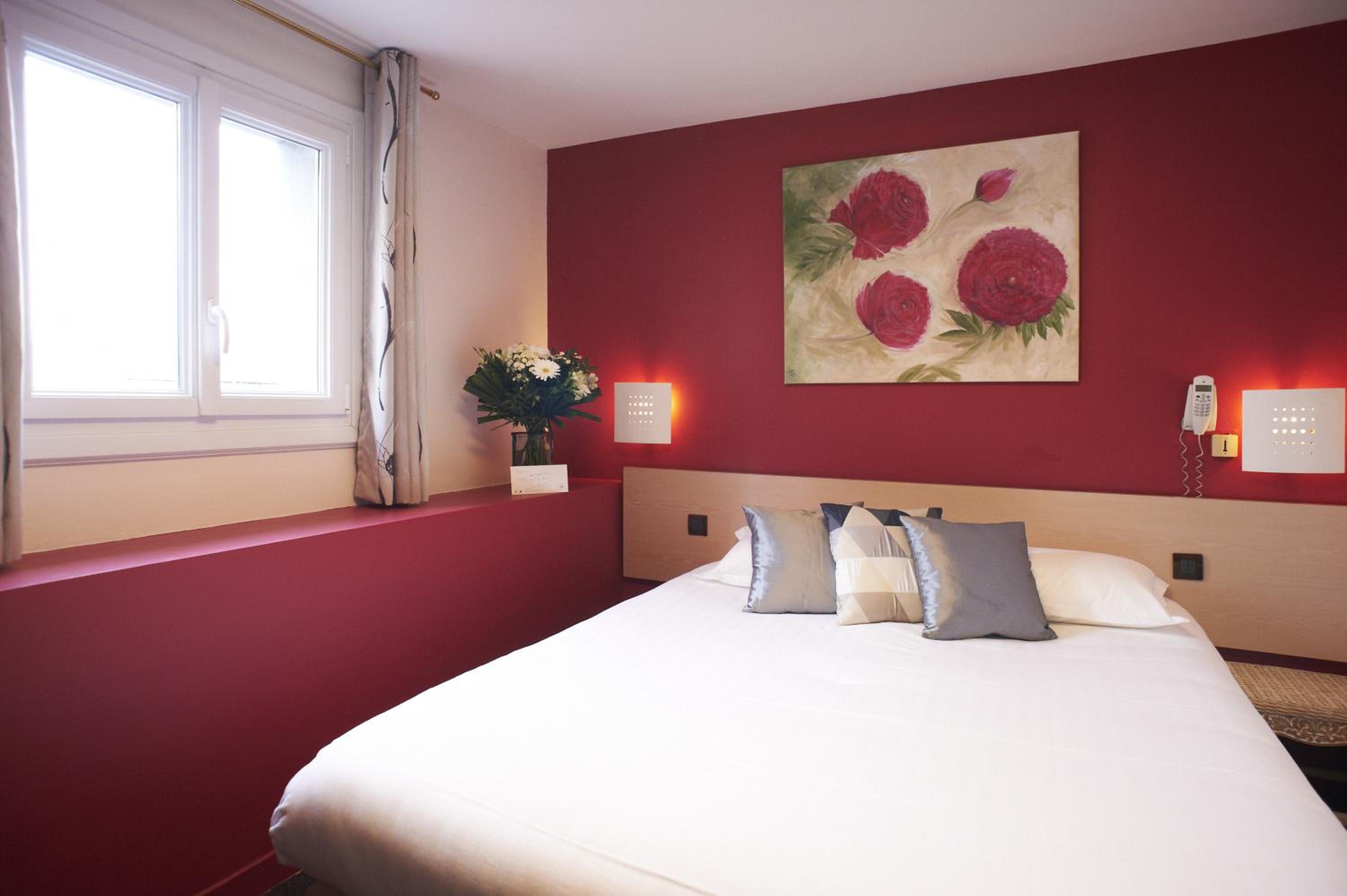 Double Room - Photo 17