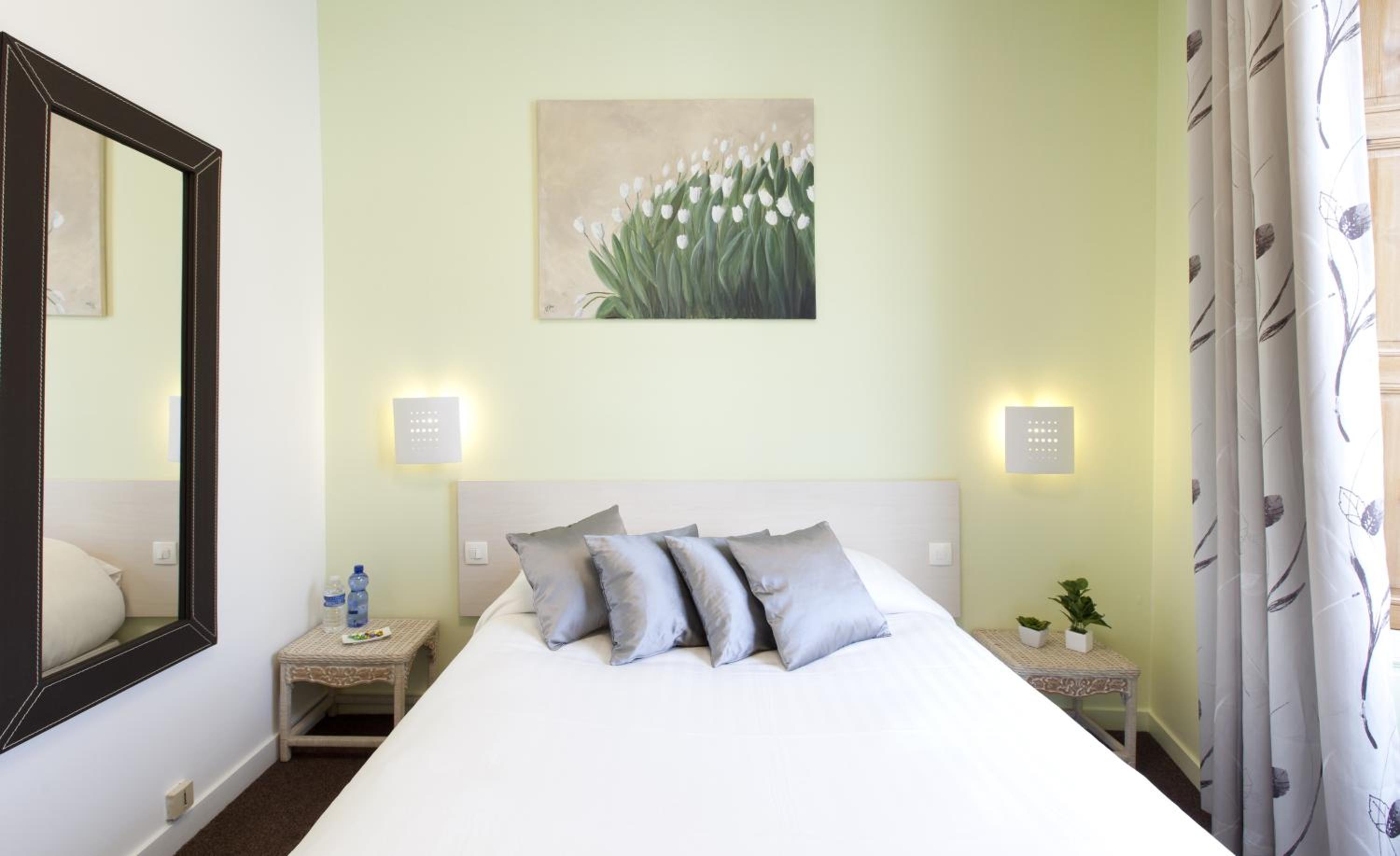 Double Room - Photo 10