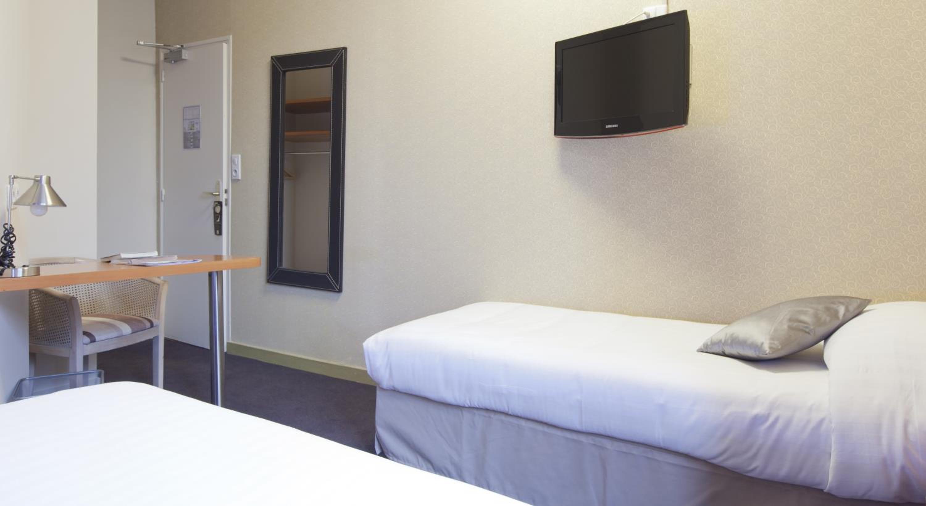 Triple Room - Photo 9