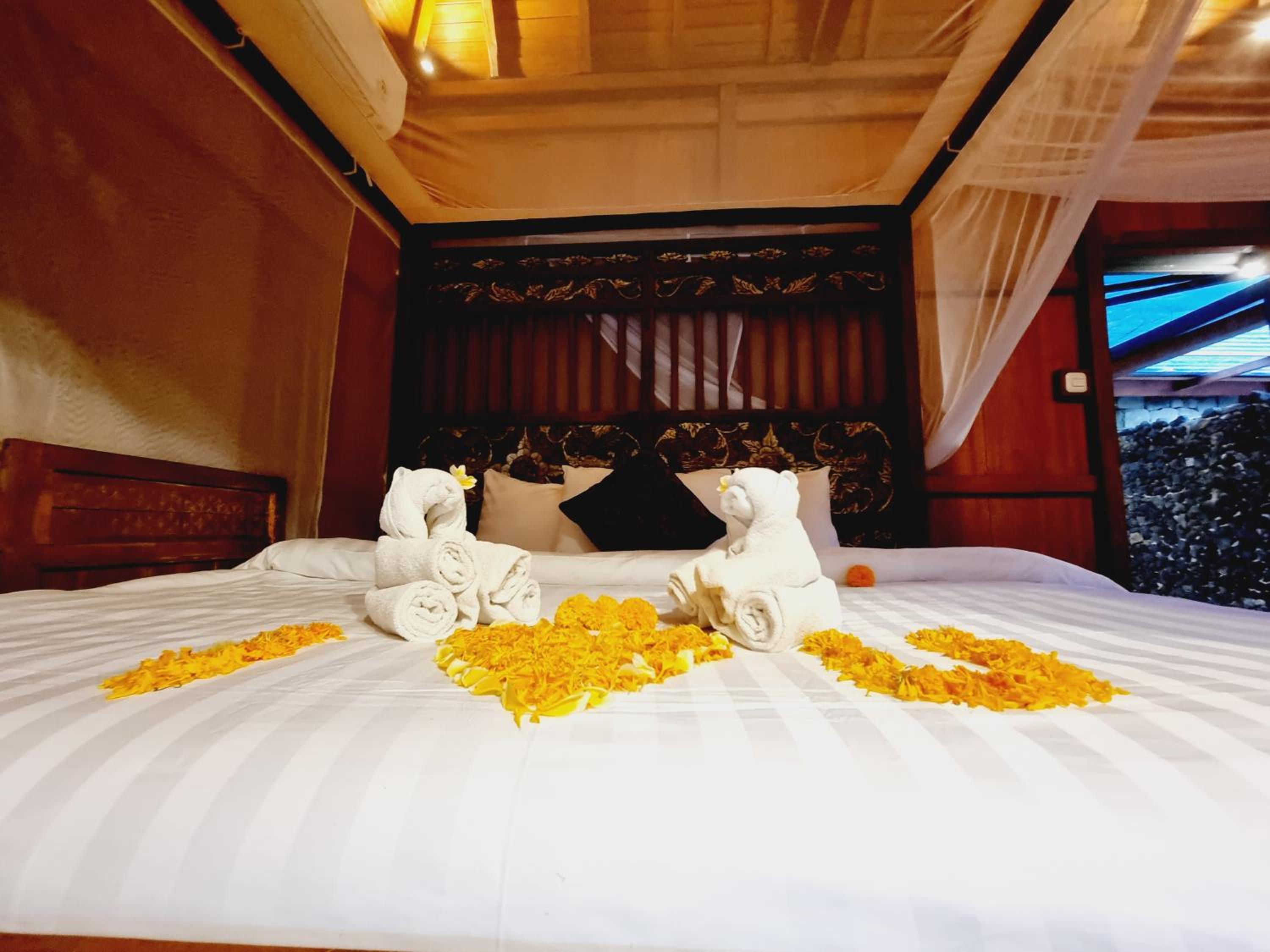One-Bedroom Villa - Photo 57