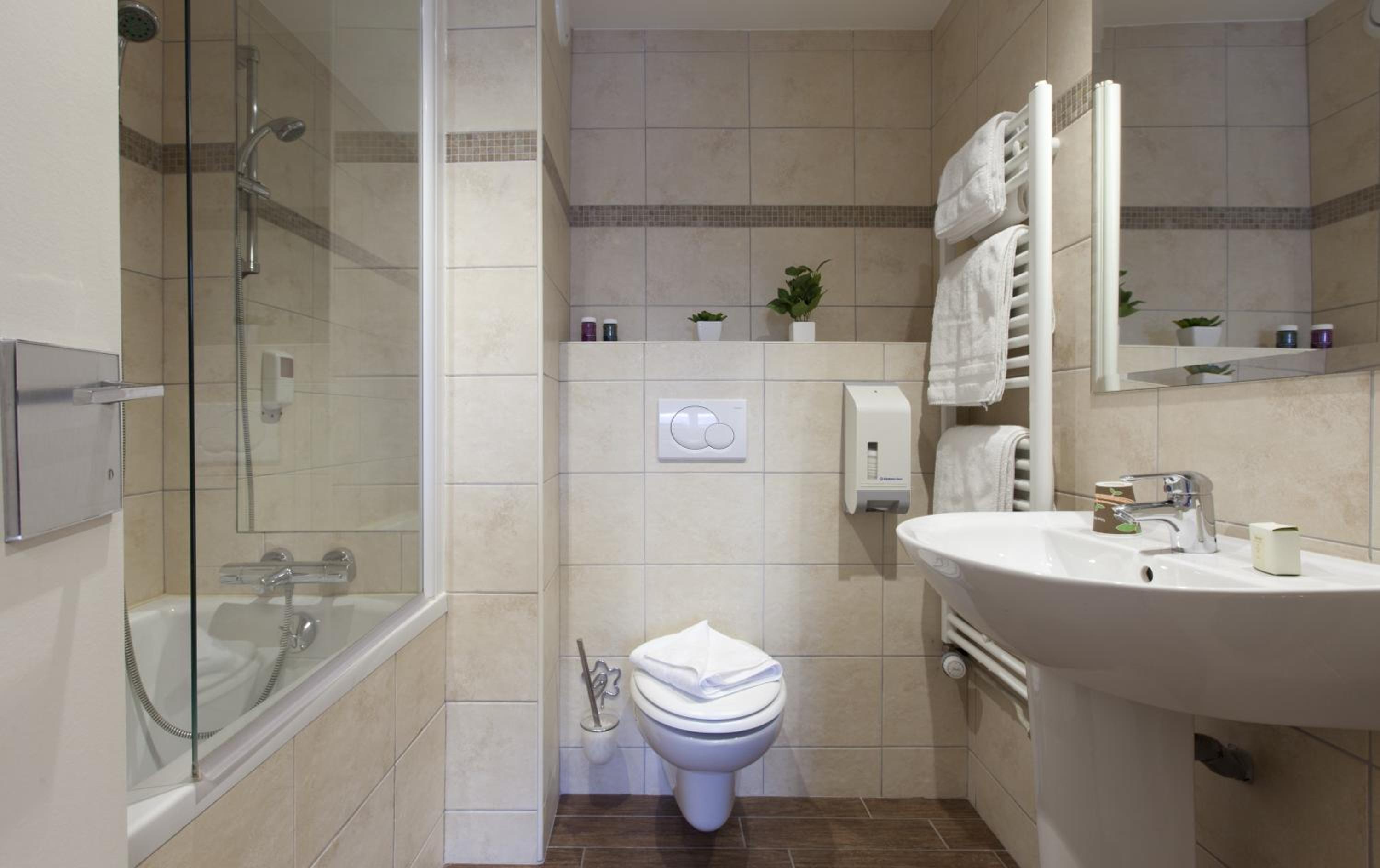 Triple Room - Photo 6