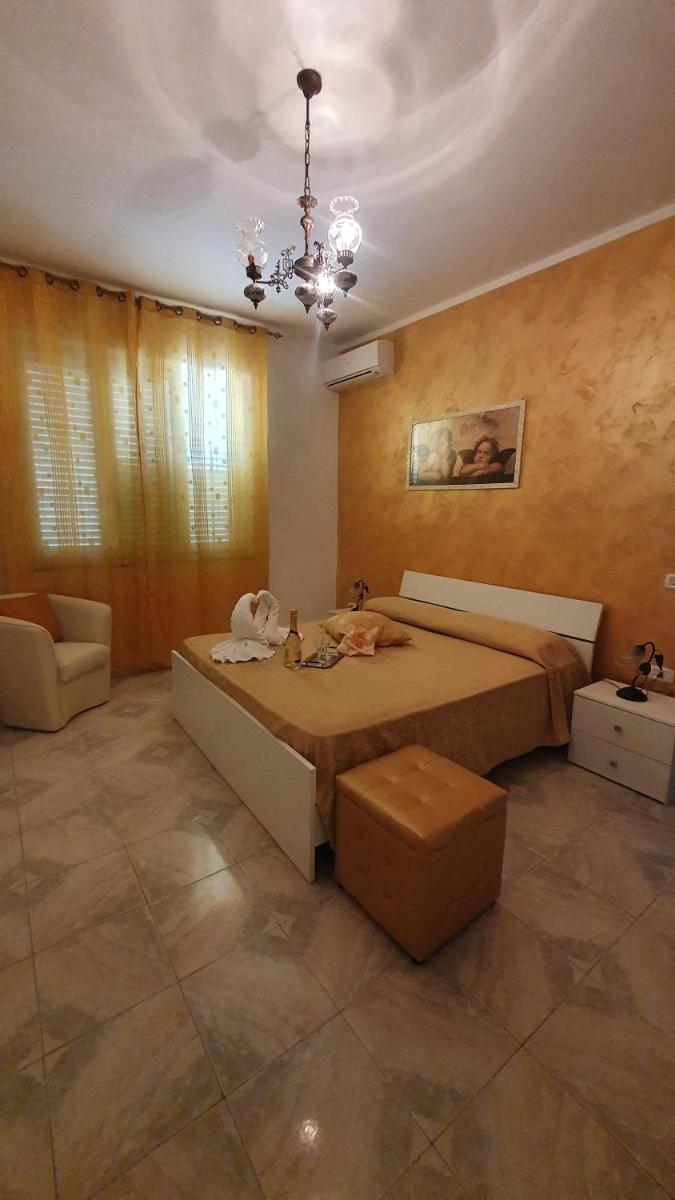 Three-Bedroom Apartment - Photo 16