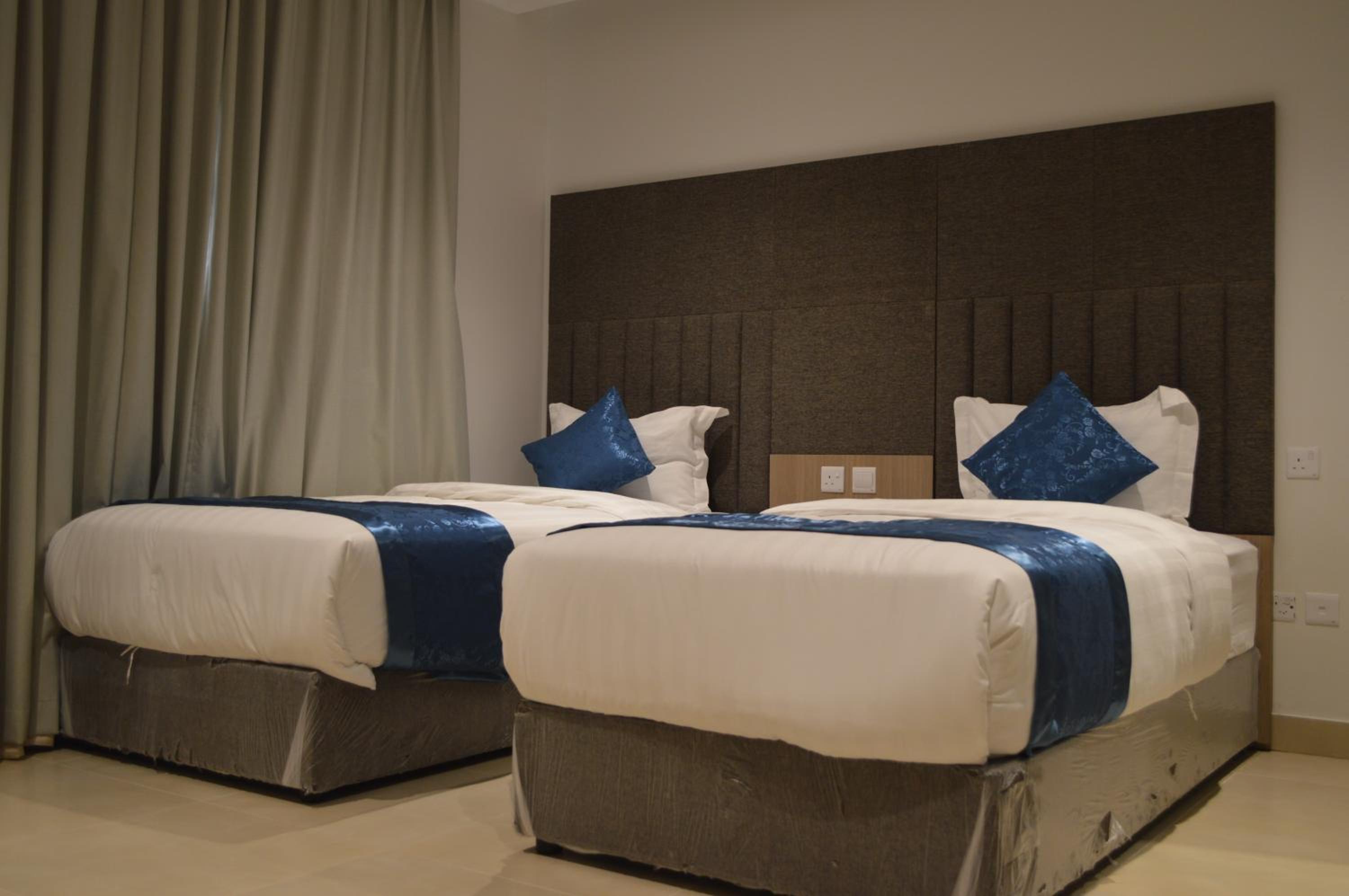 Two-Bedroom Apartment - Photo 3