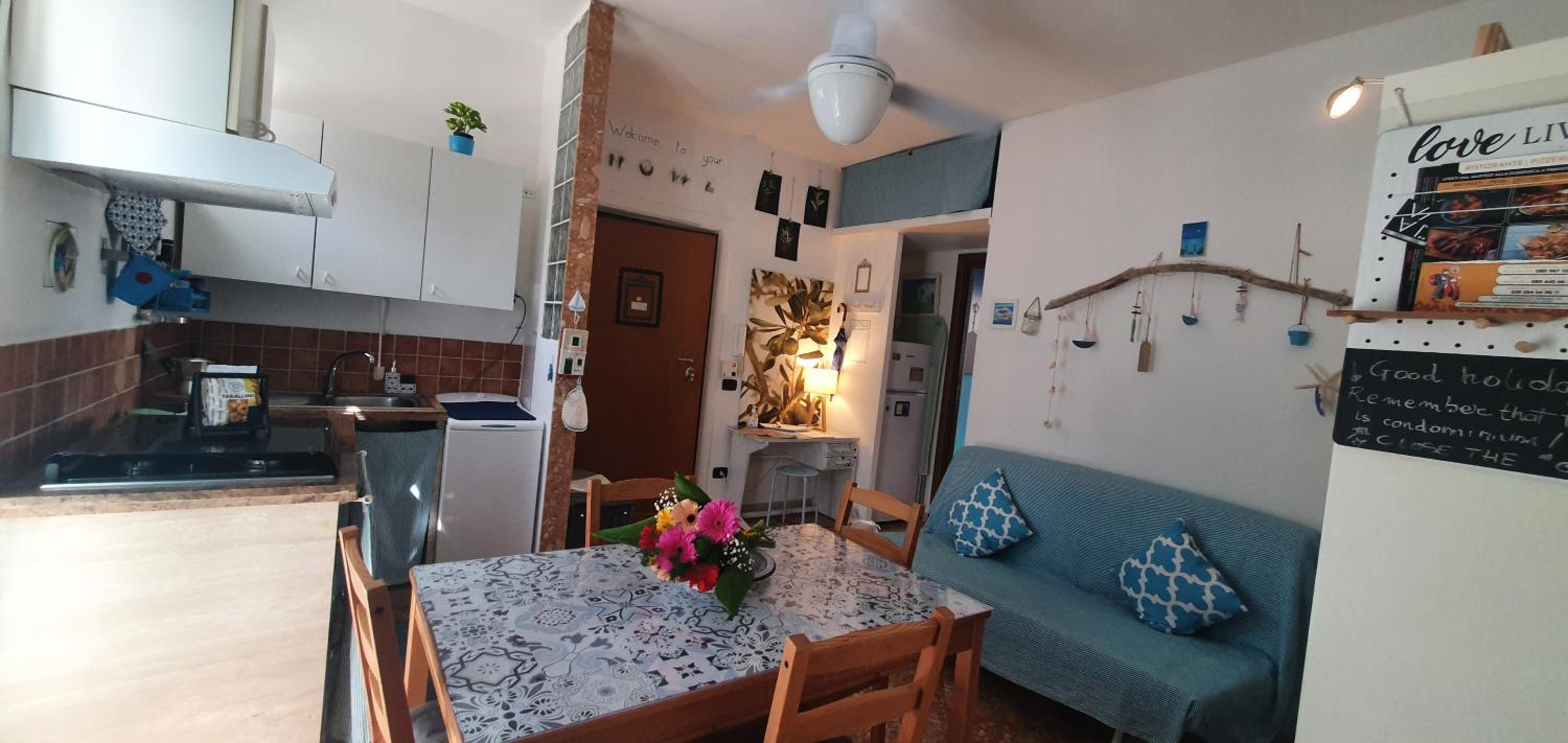 Apartment with Terrace - Photo 5