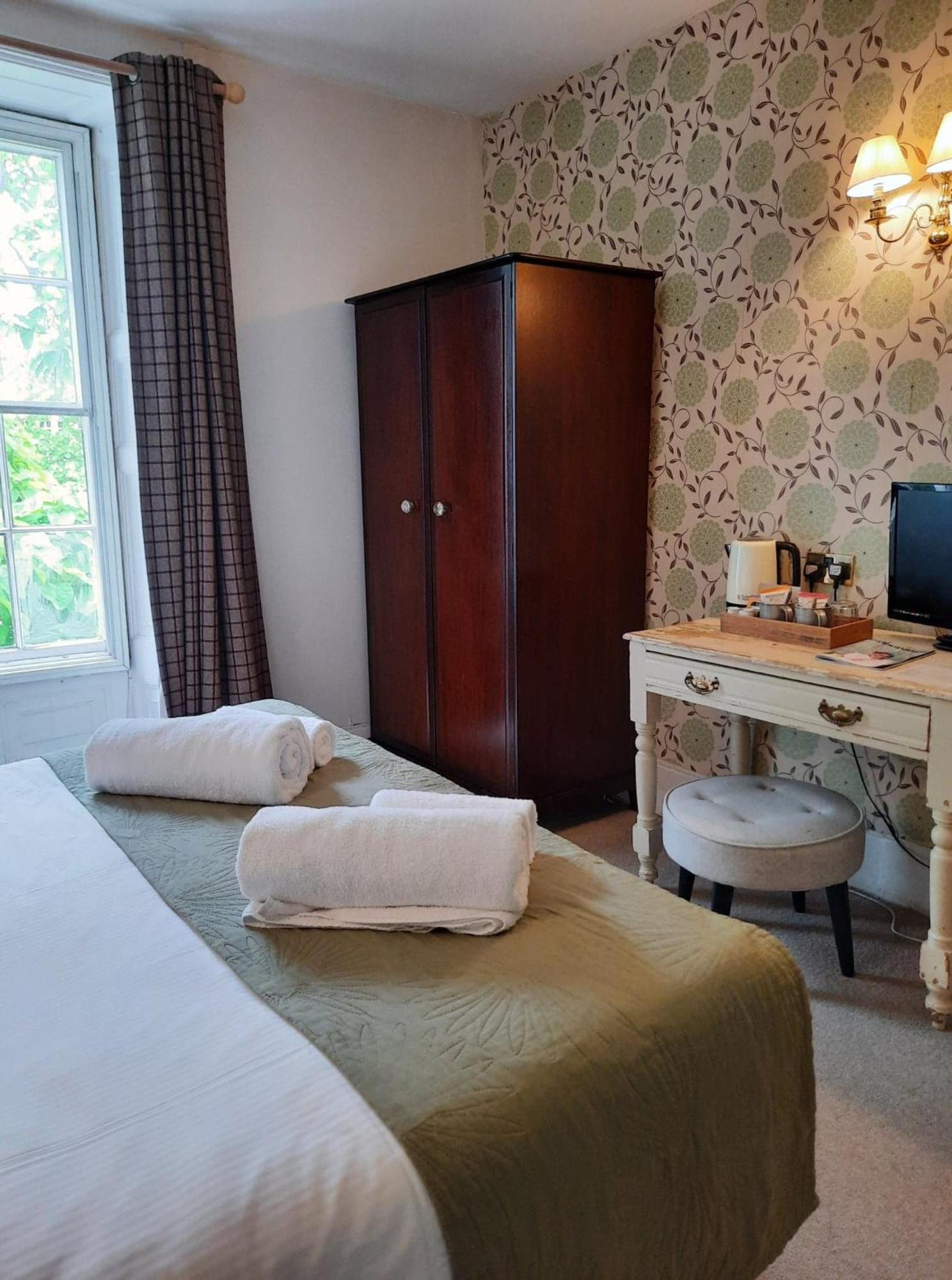 Standard Double Room photo 3