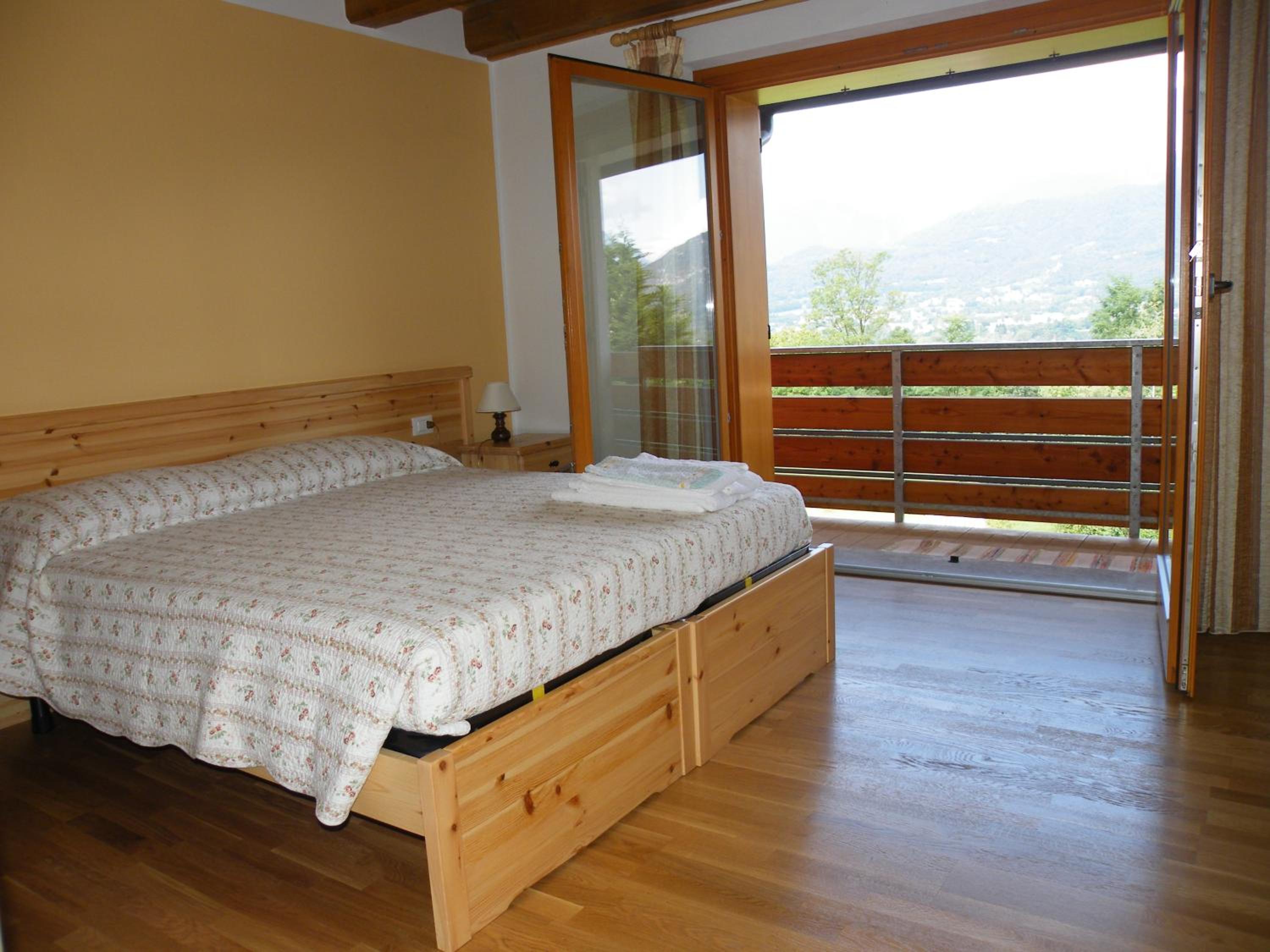 Double or Twin Room with Mountain View - Photo 1