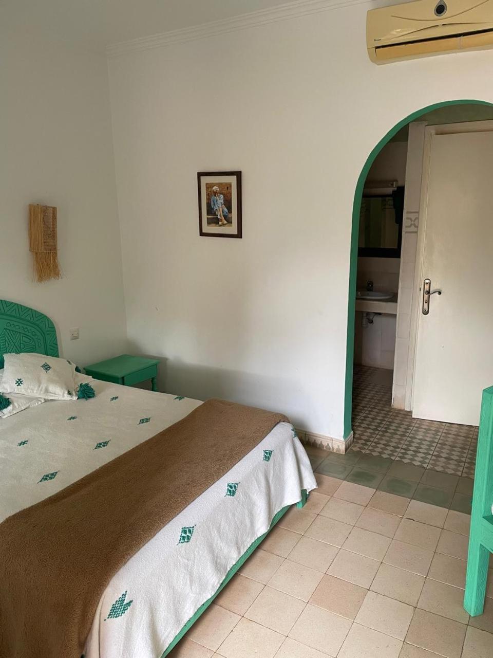Standard Double Room with Fan photo 1