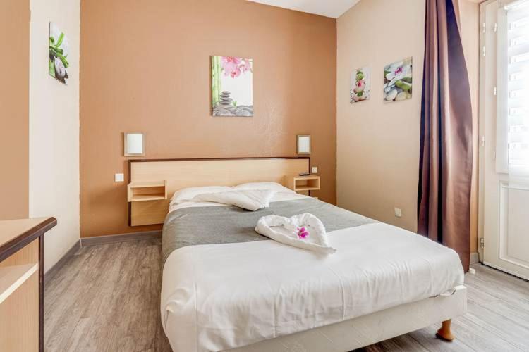 Double Room - Photo 2