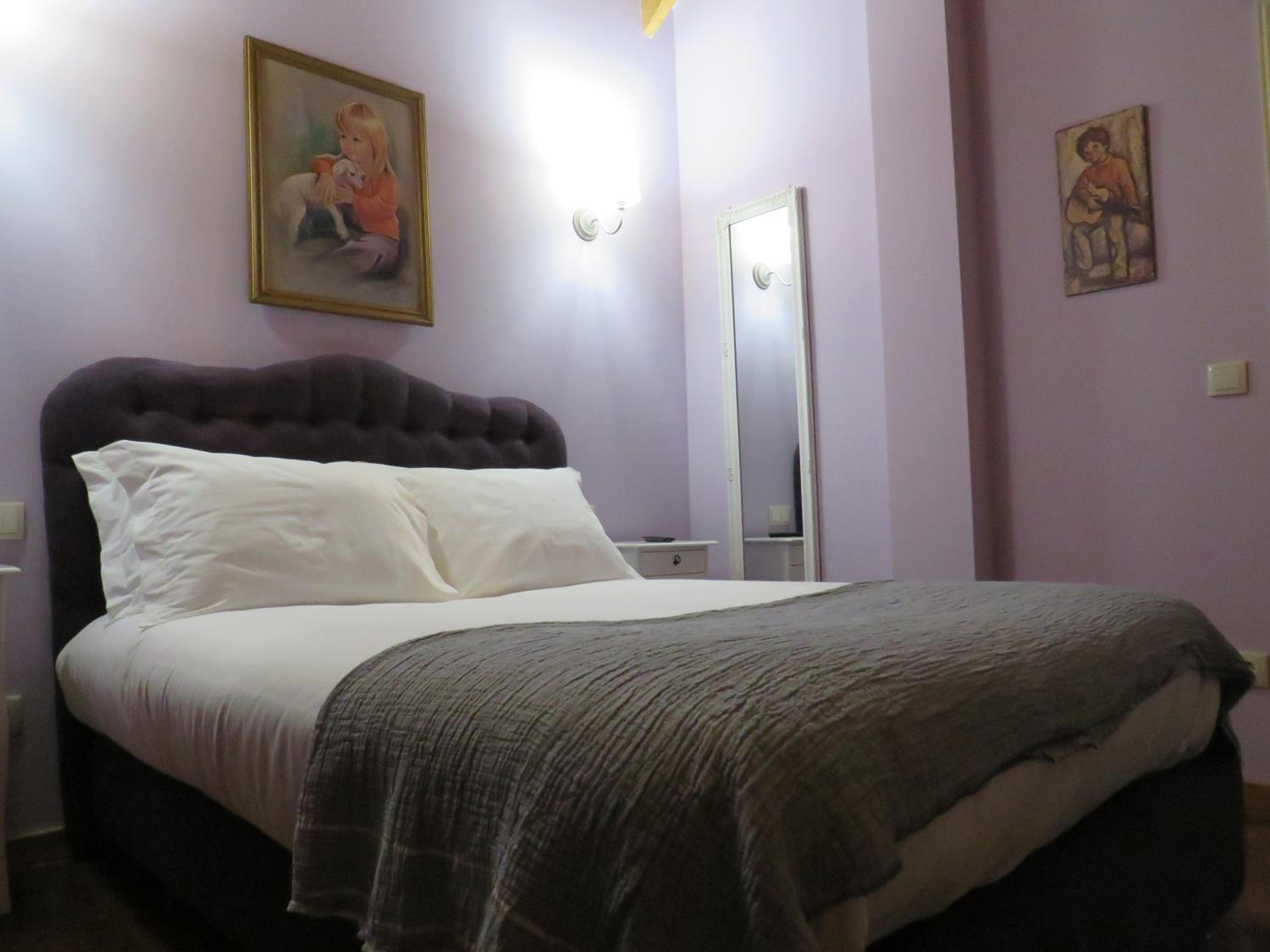 Double Room with Private Bathroom - Photo 5