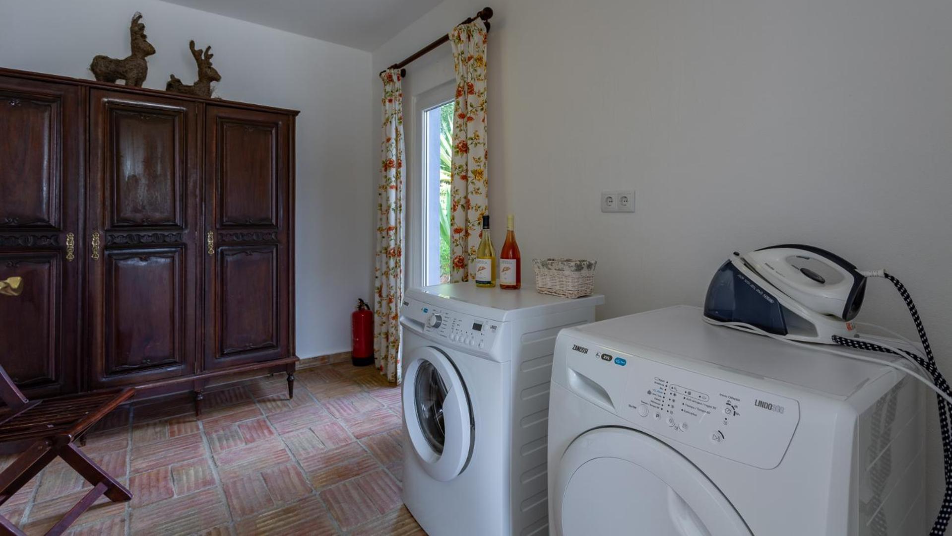 Villa photo 3