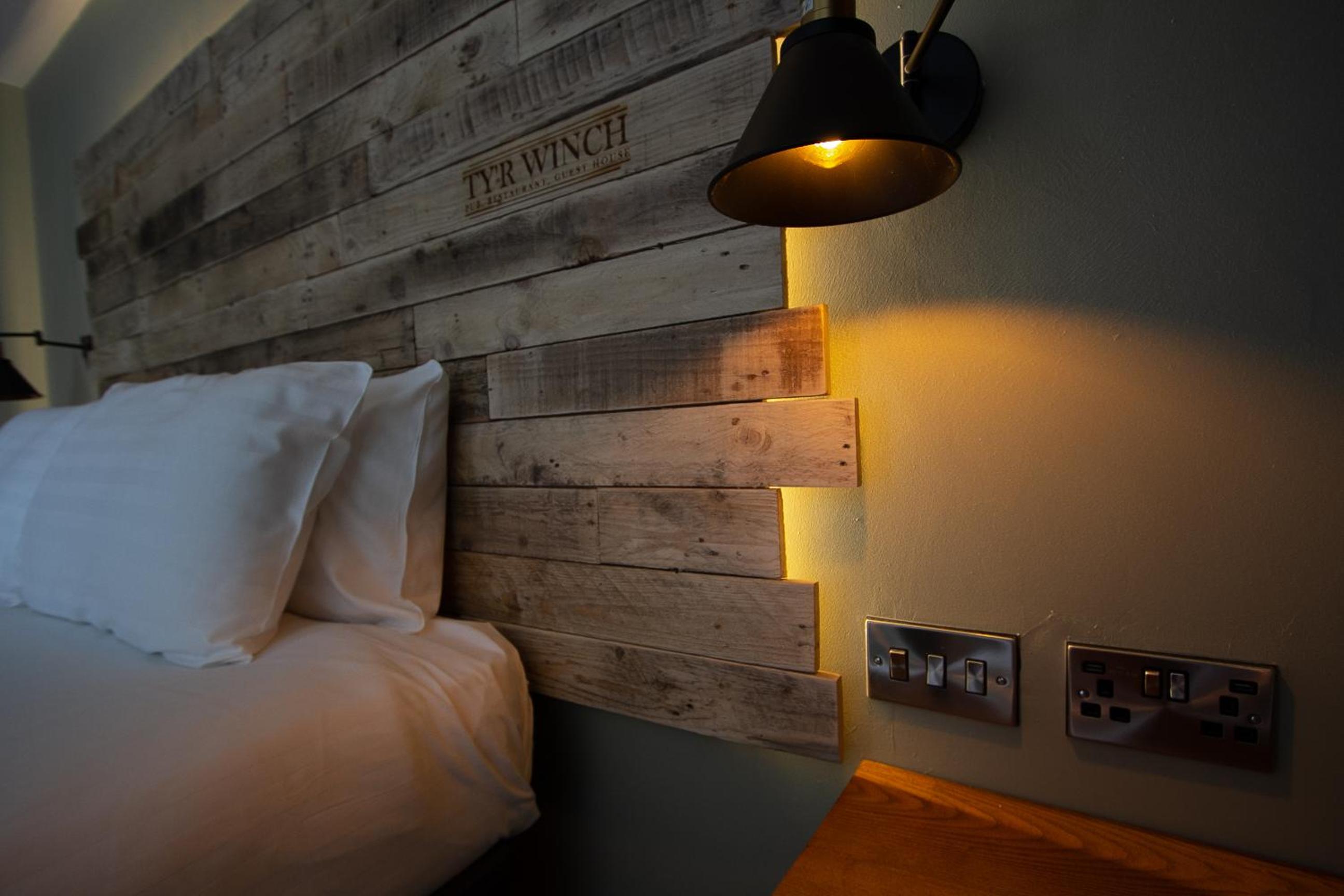 Standard Double or Twin Room - Photo 5