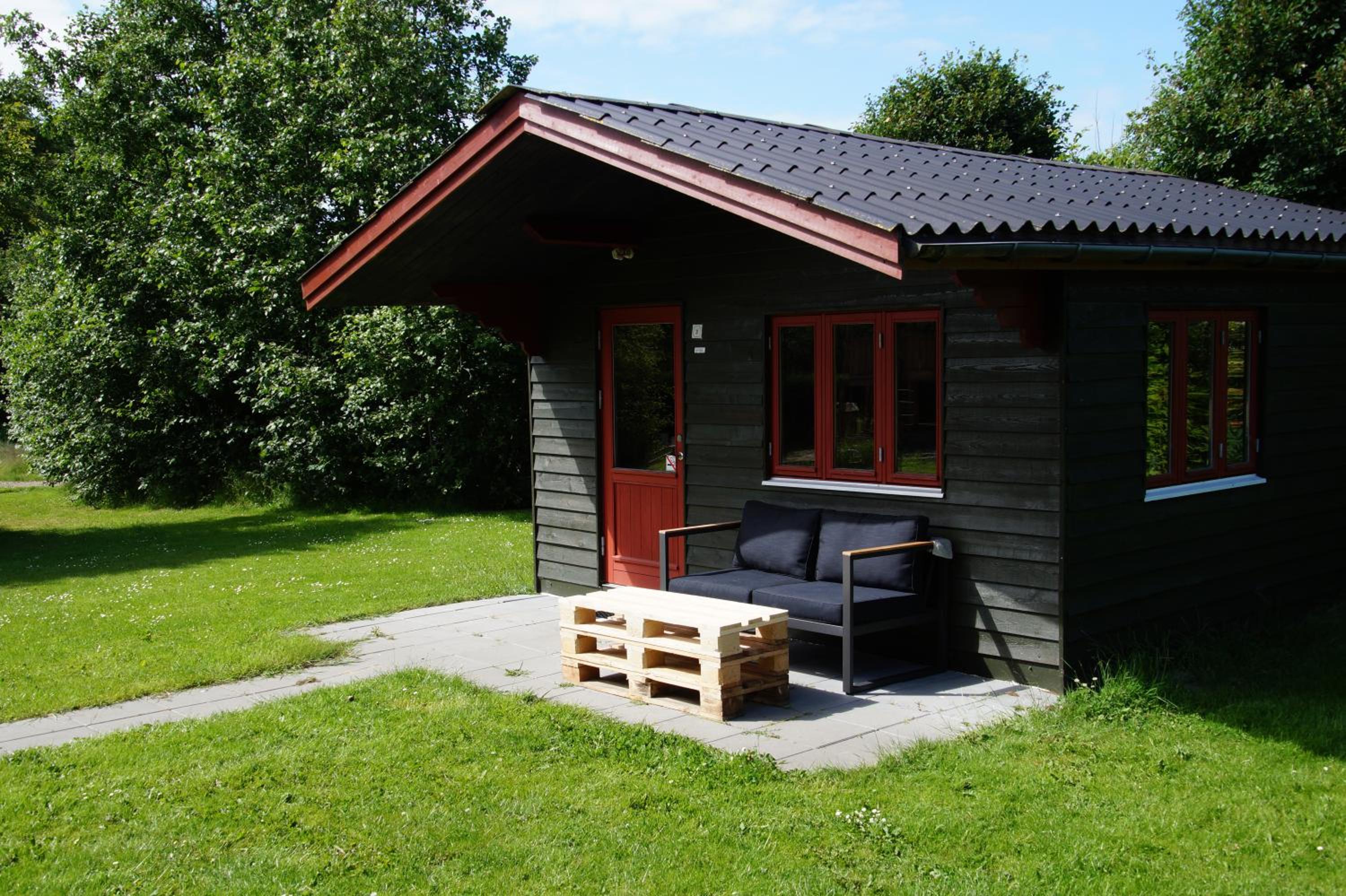 One-Bedroom House photo 2