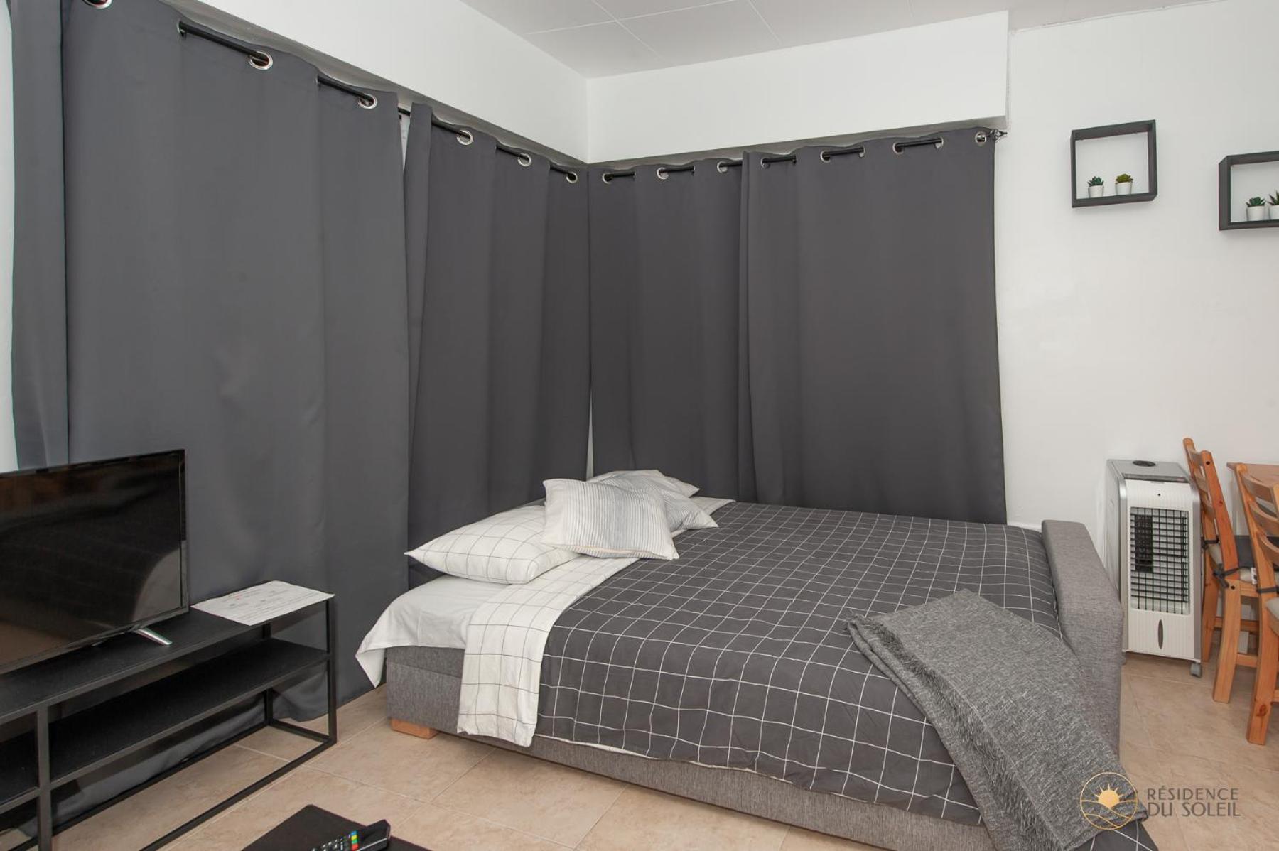 Standard Studio Ground Floor - Photo 26