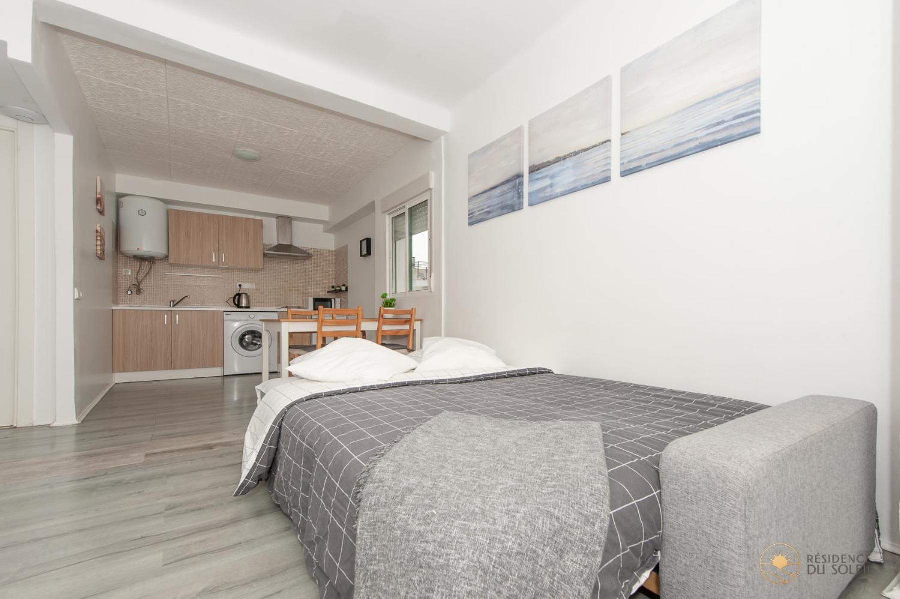 Studio with Terrace and Sea View Fifth Floor  - Photo 52