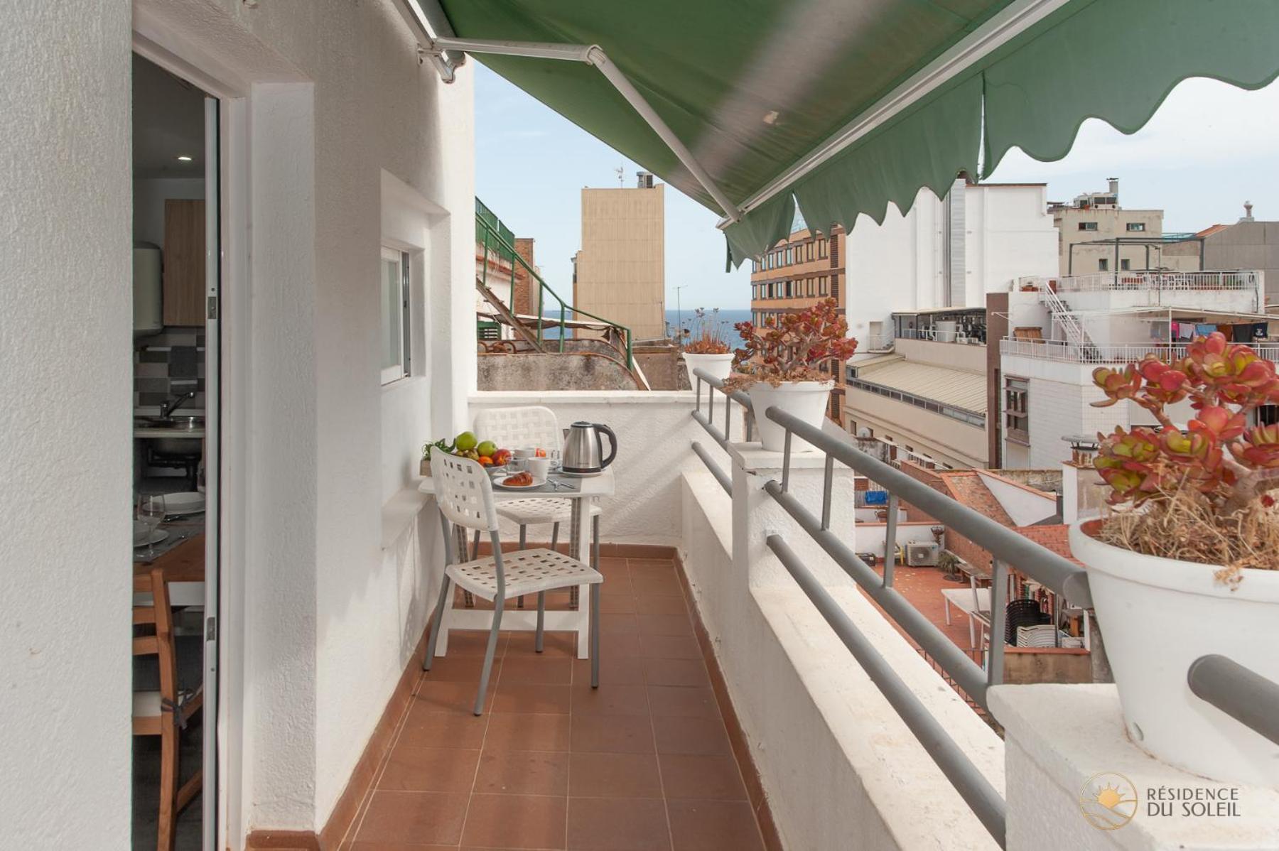 Studio with Terrace and Sea View Fifth Floor  - Photo 23