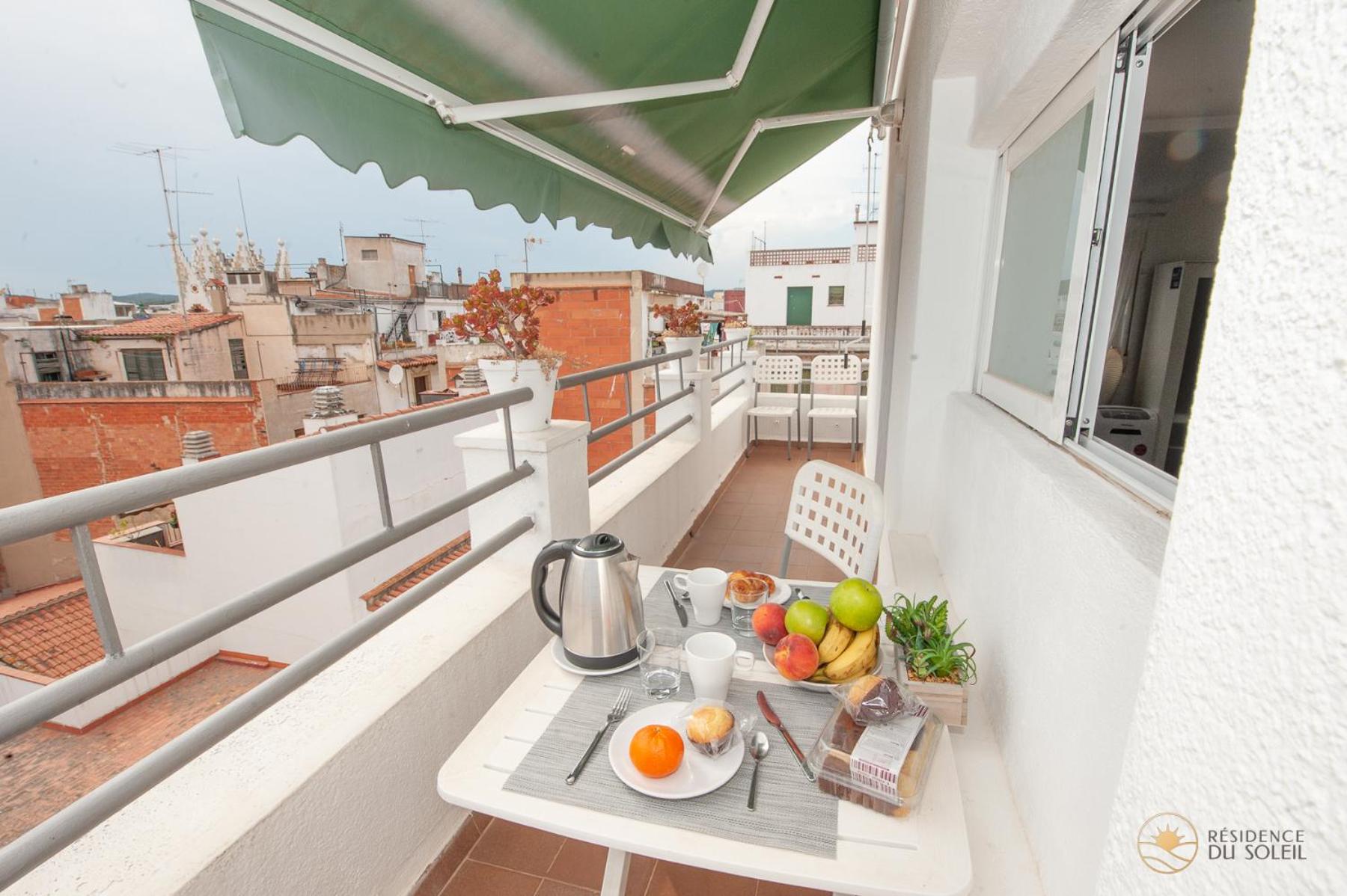 Studio with Terrace and Sea View Fifth Floor  - Photo 50
