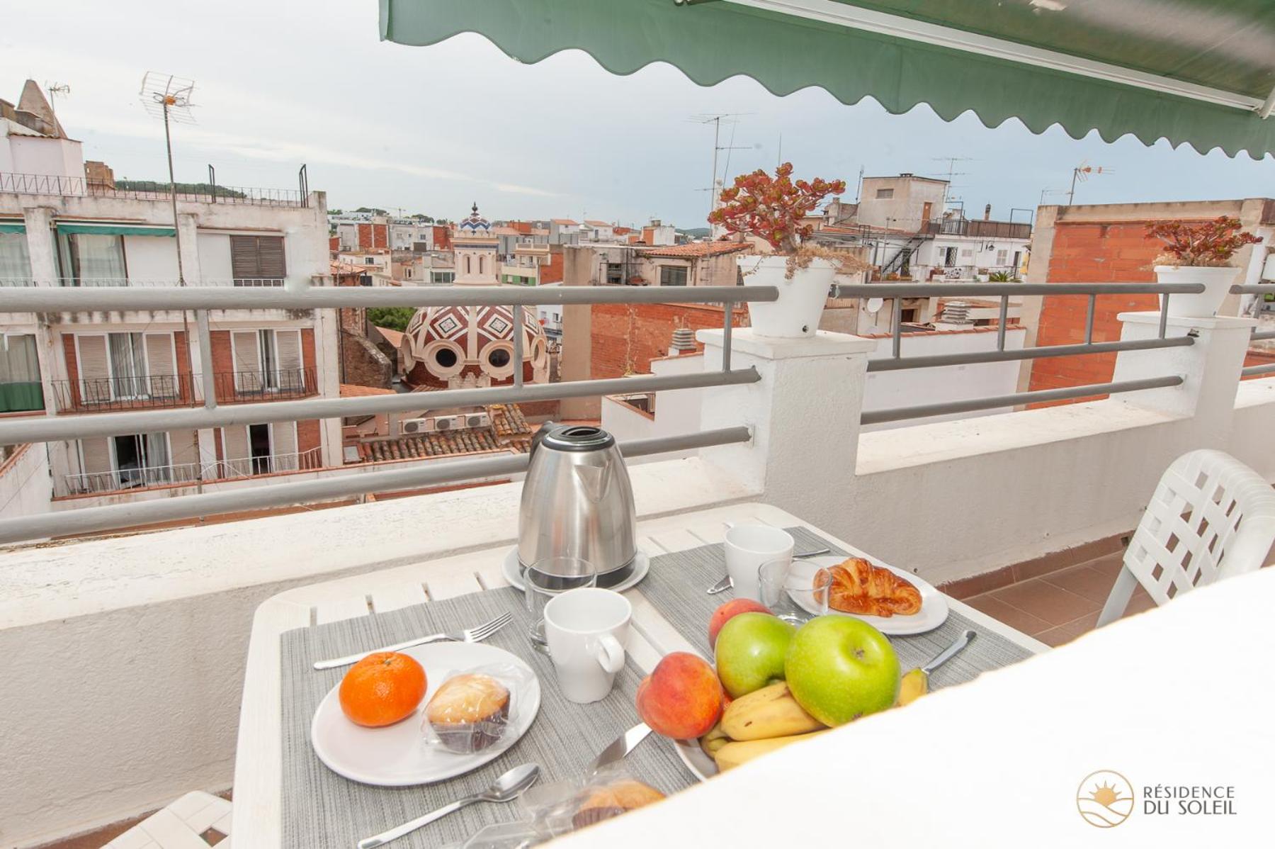 Studio with Terrace and Sea View Fifth Floor  - Photo 22