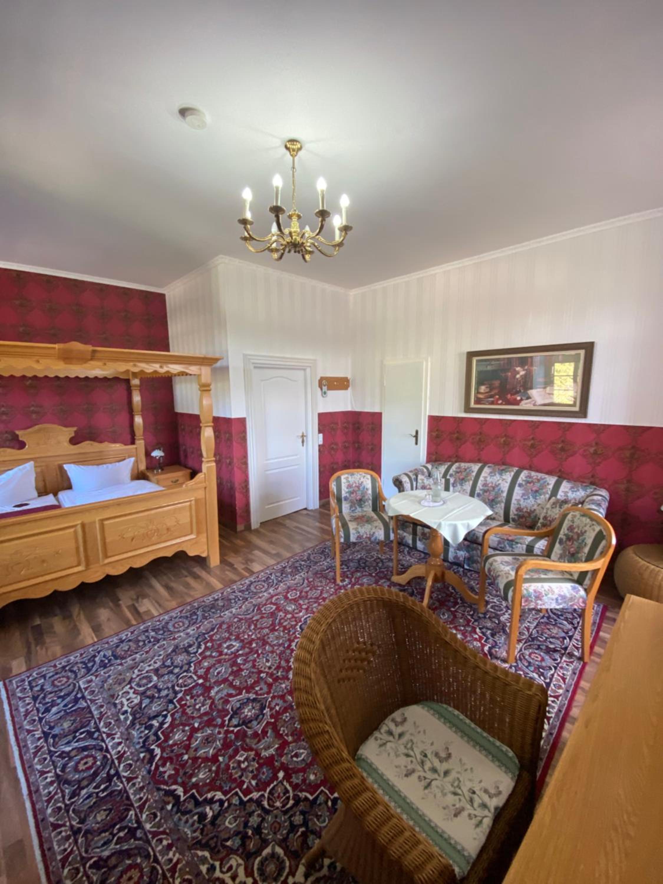 Large Double Room photo 2