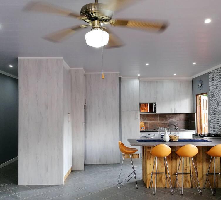 One-Bedroom Apartment - Photo 8