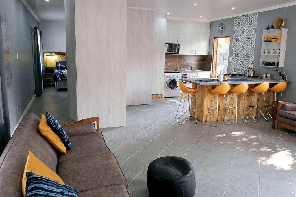 One-Bedroom Apartment - Photo 10