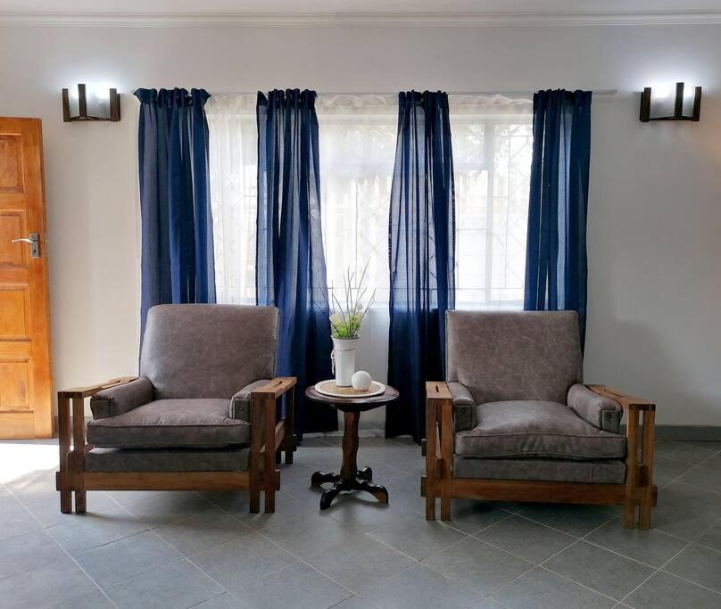 One-Bedroom Apartment - Photo 12