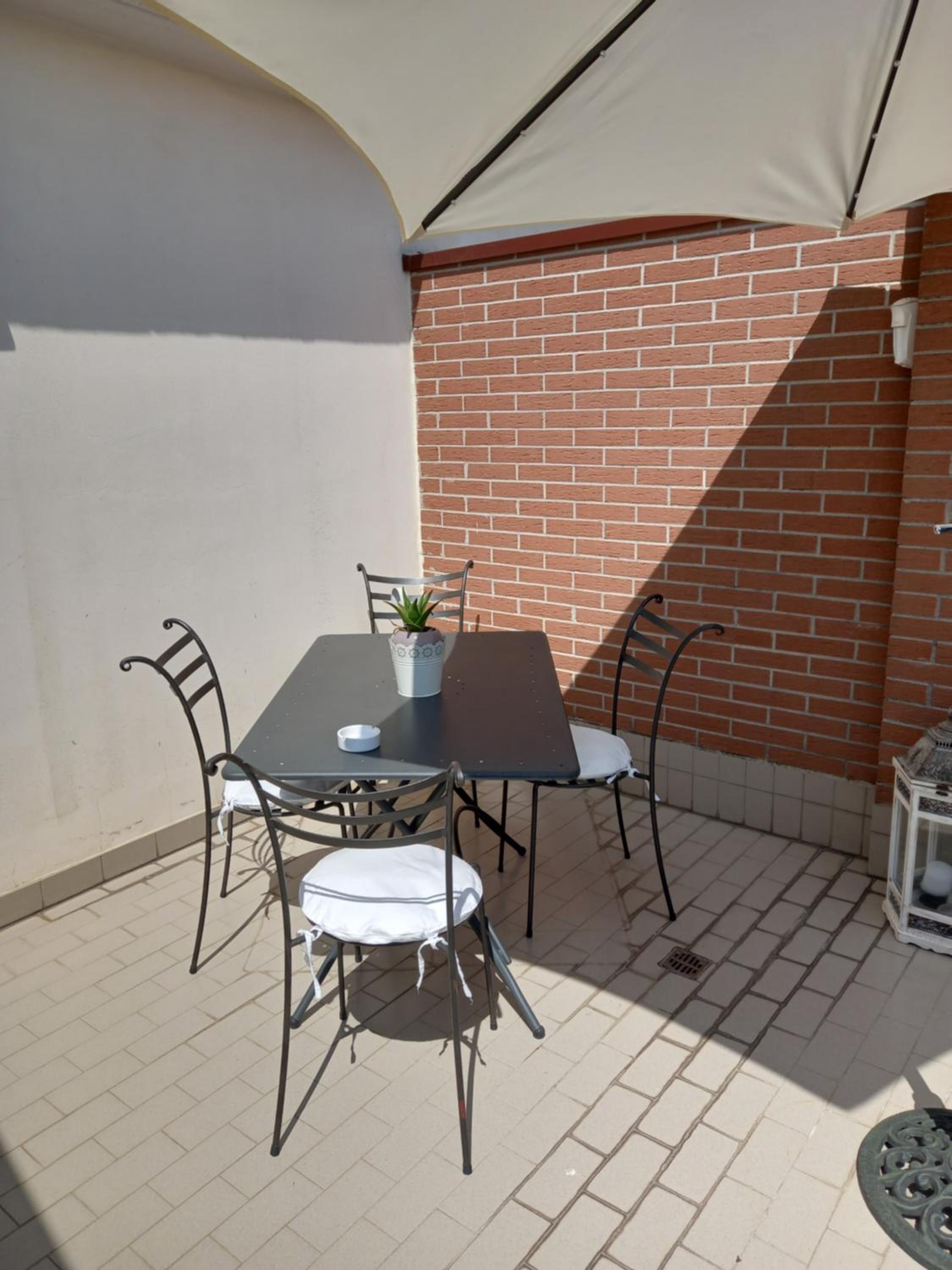 Junior Suite with Terrace - Photo 2