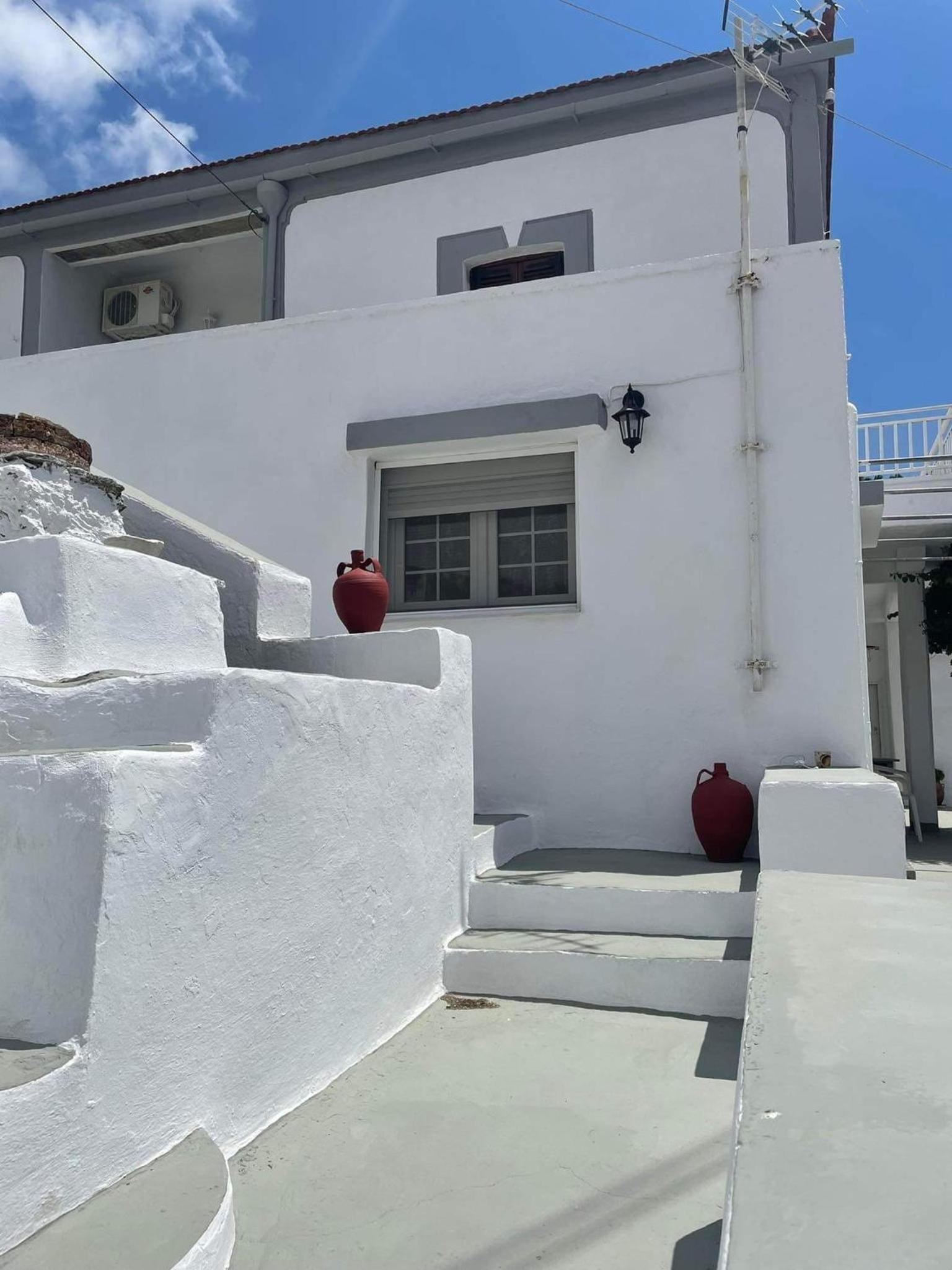 Apartment with Sea View - Photo 7