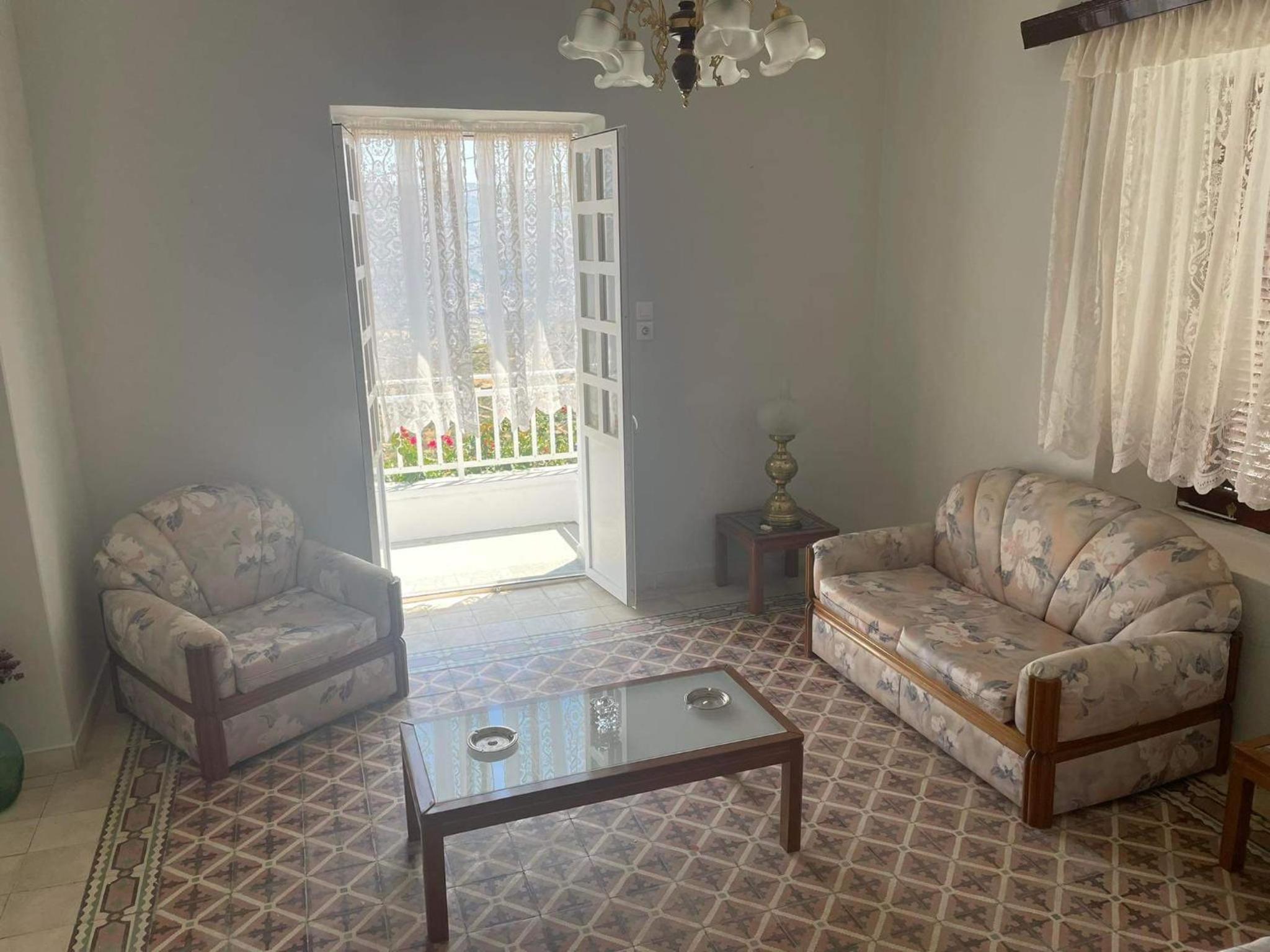 Apartment with Sea View - Photo 9