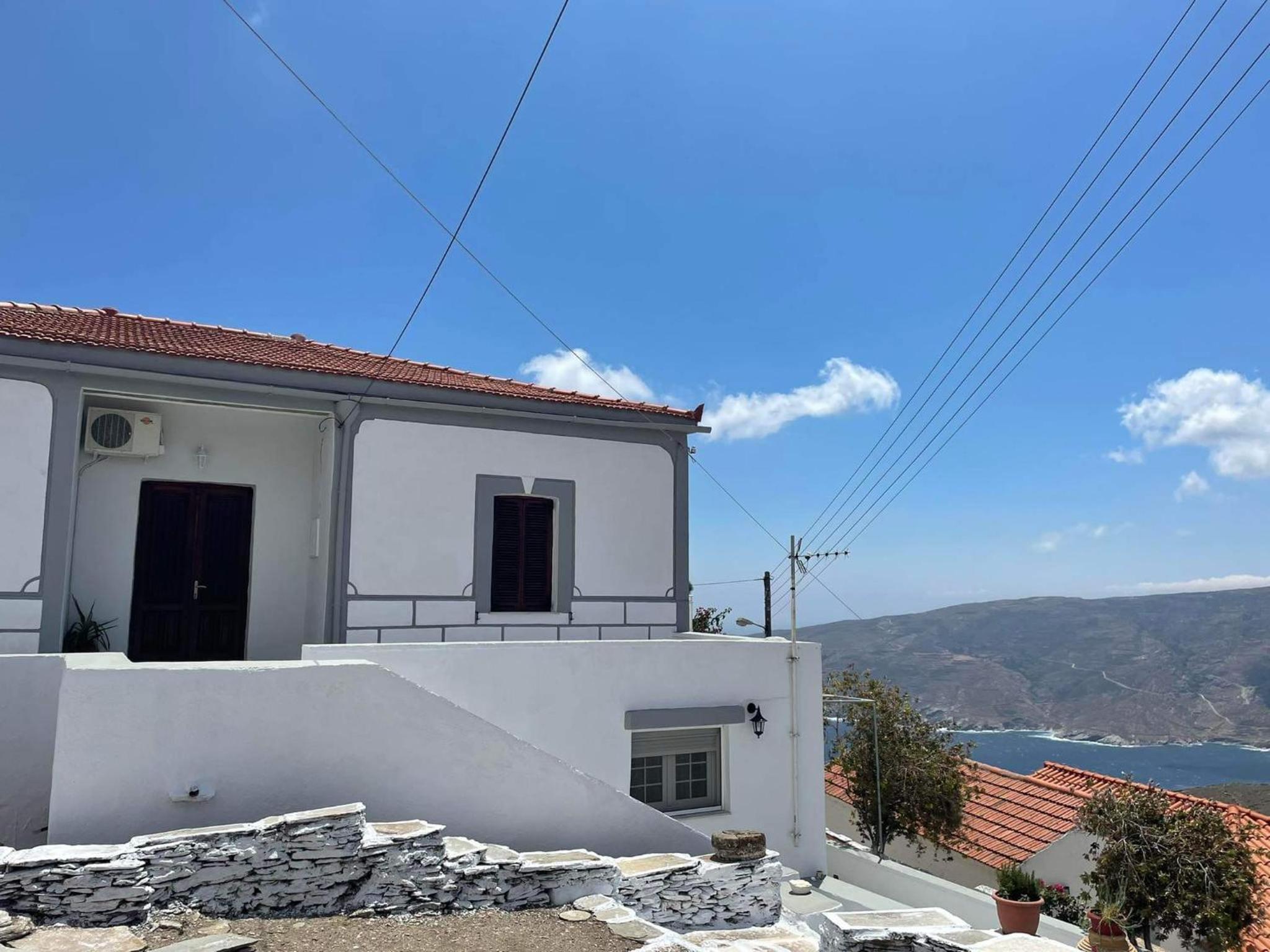 Apartment with Sea View - Photo 11