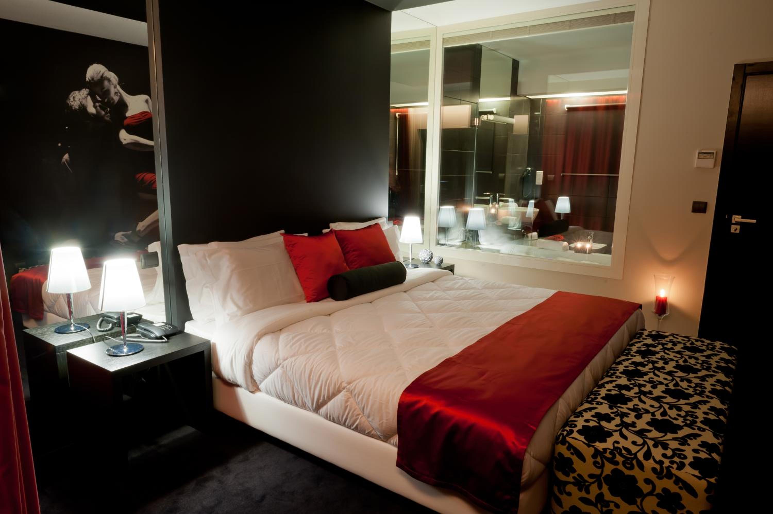 Double Room with Shower - Photo 4