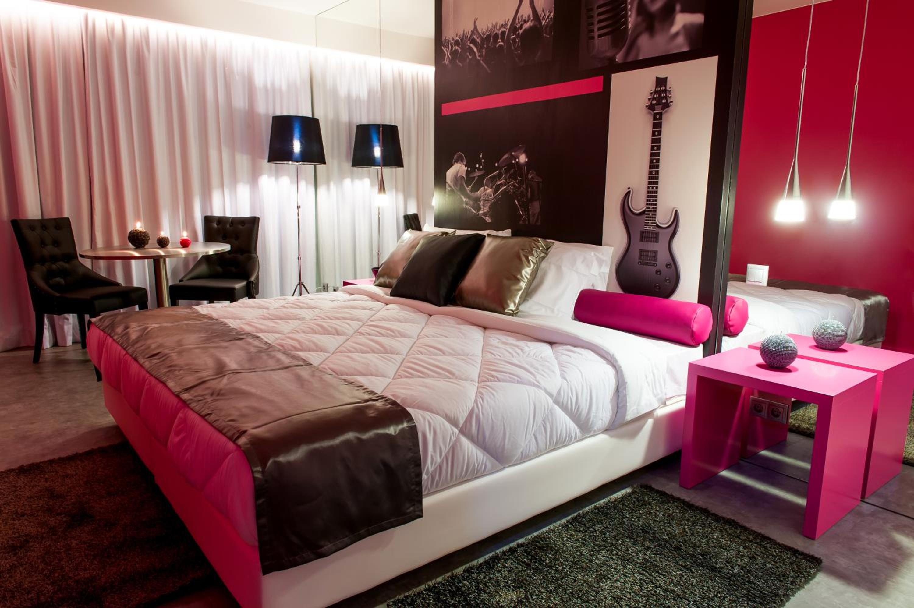 Deluxe Double Room with Spa Bath  - Photo 8