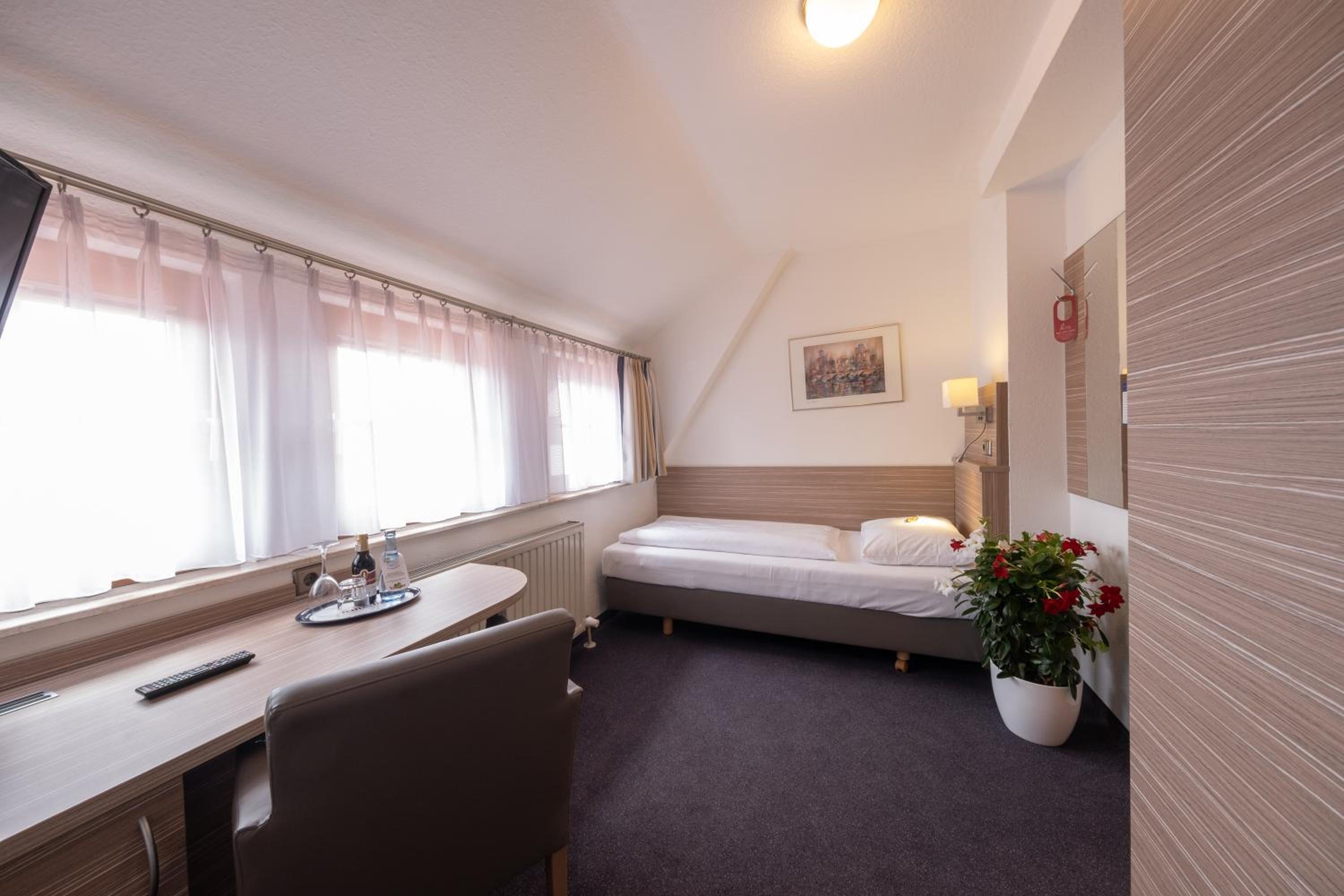 Economy Single Room photo 1