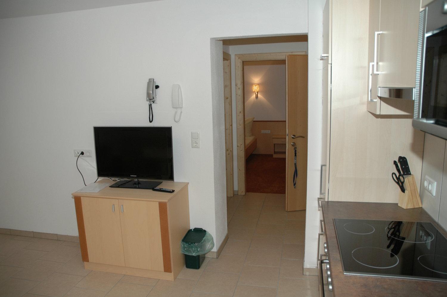 Apartment (3 Adults) photo 2