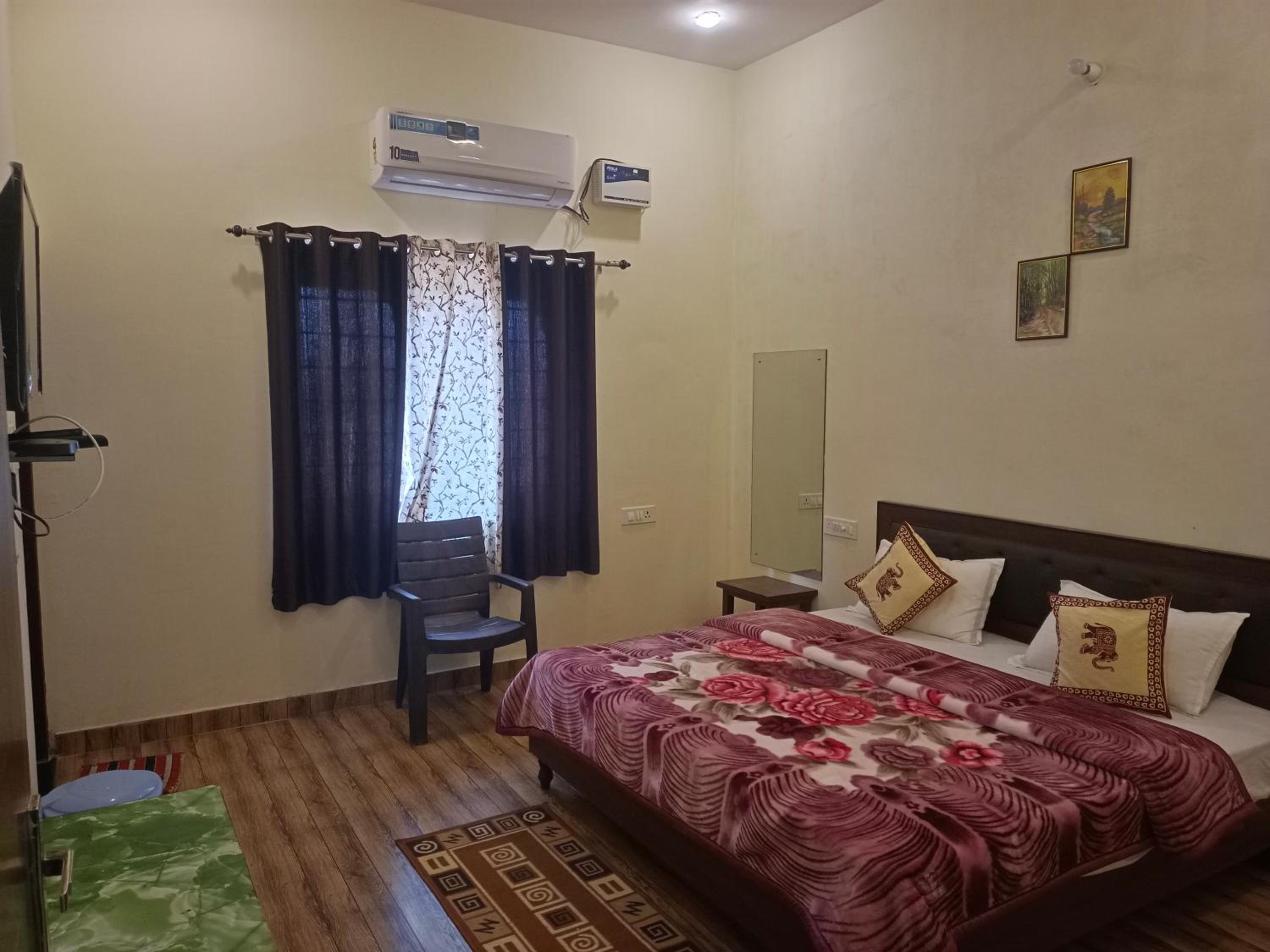 Deluxe Room - Photo 14