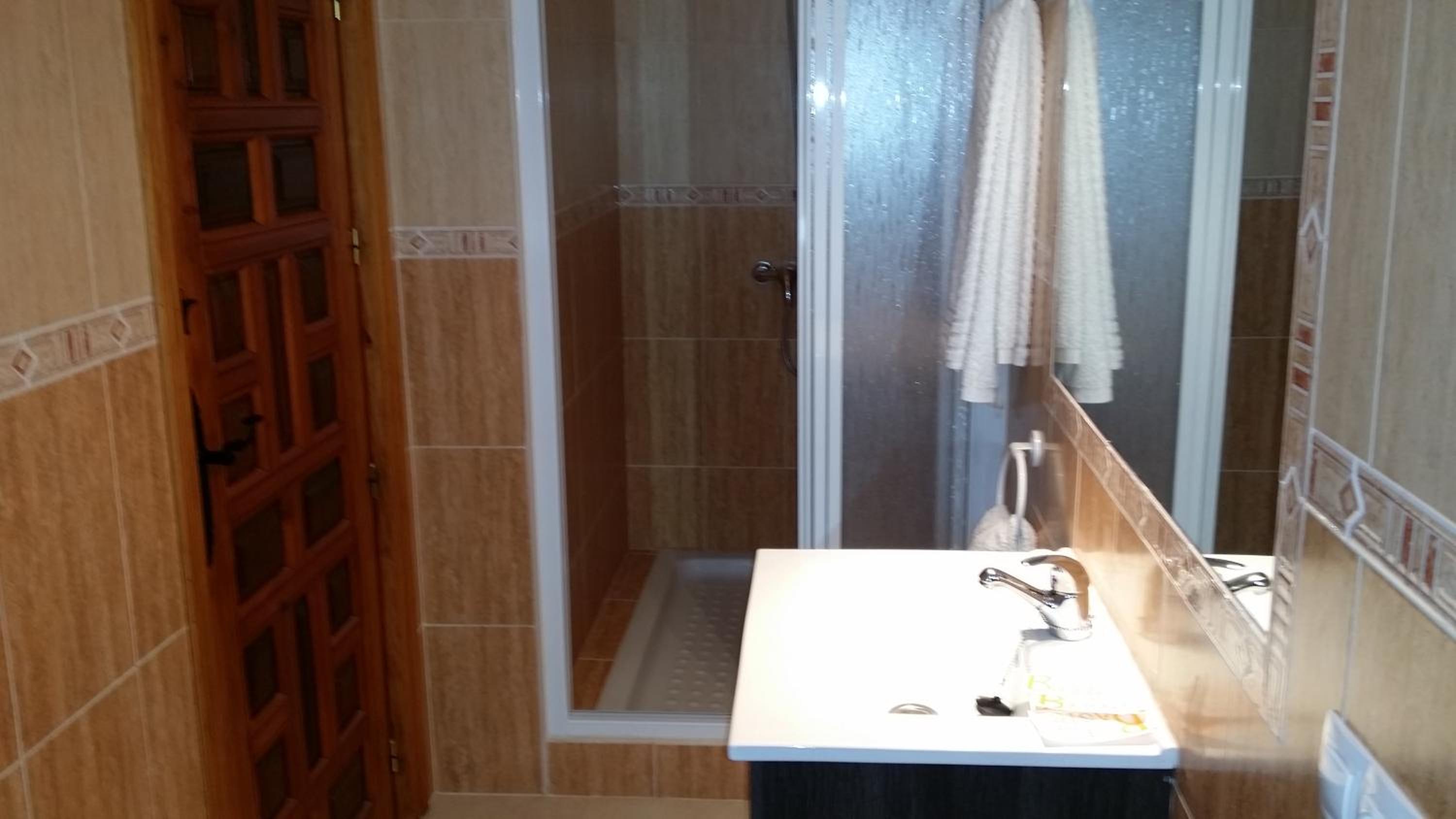 Double or Twin Room - Photo 13