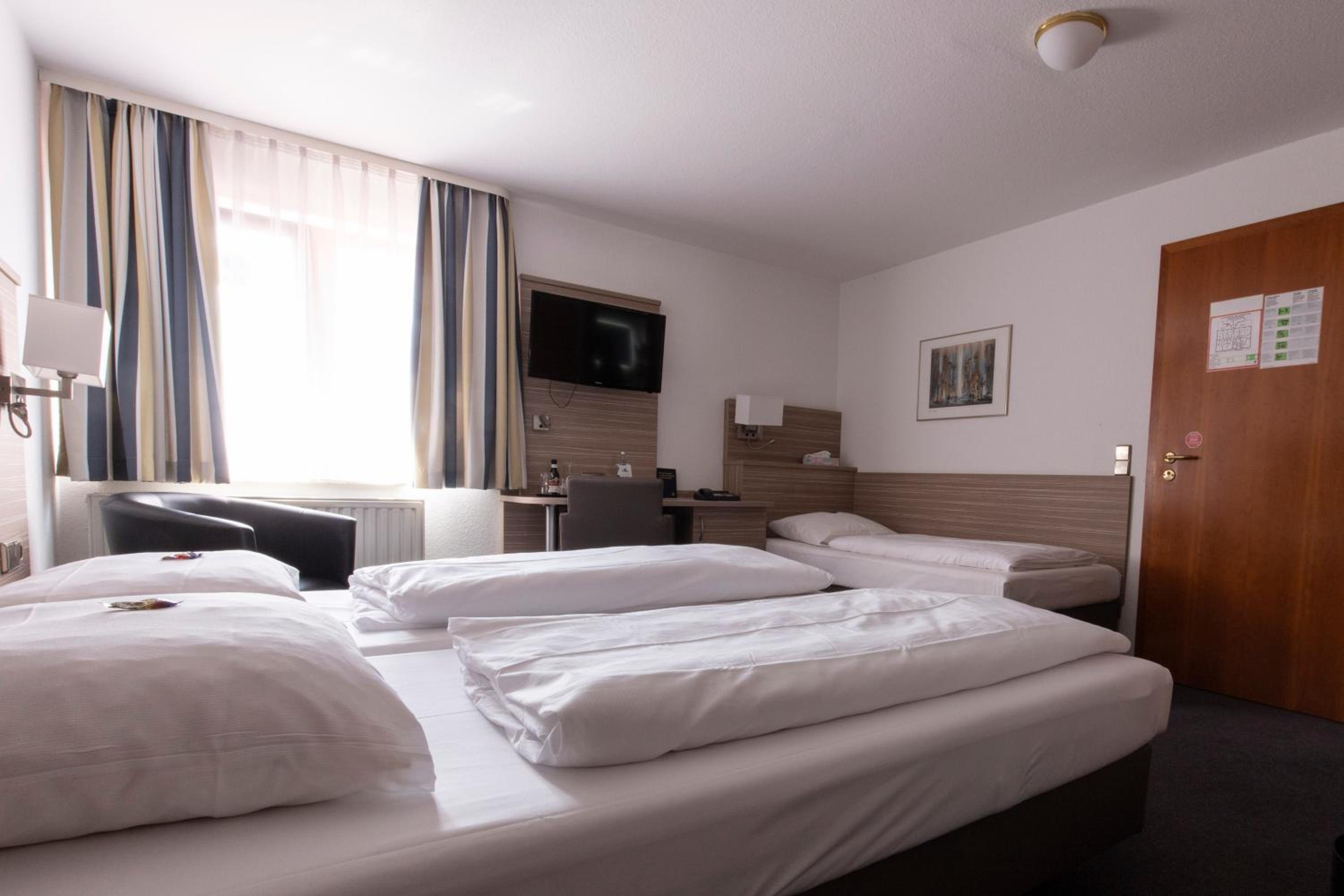 Triple Room photo 2