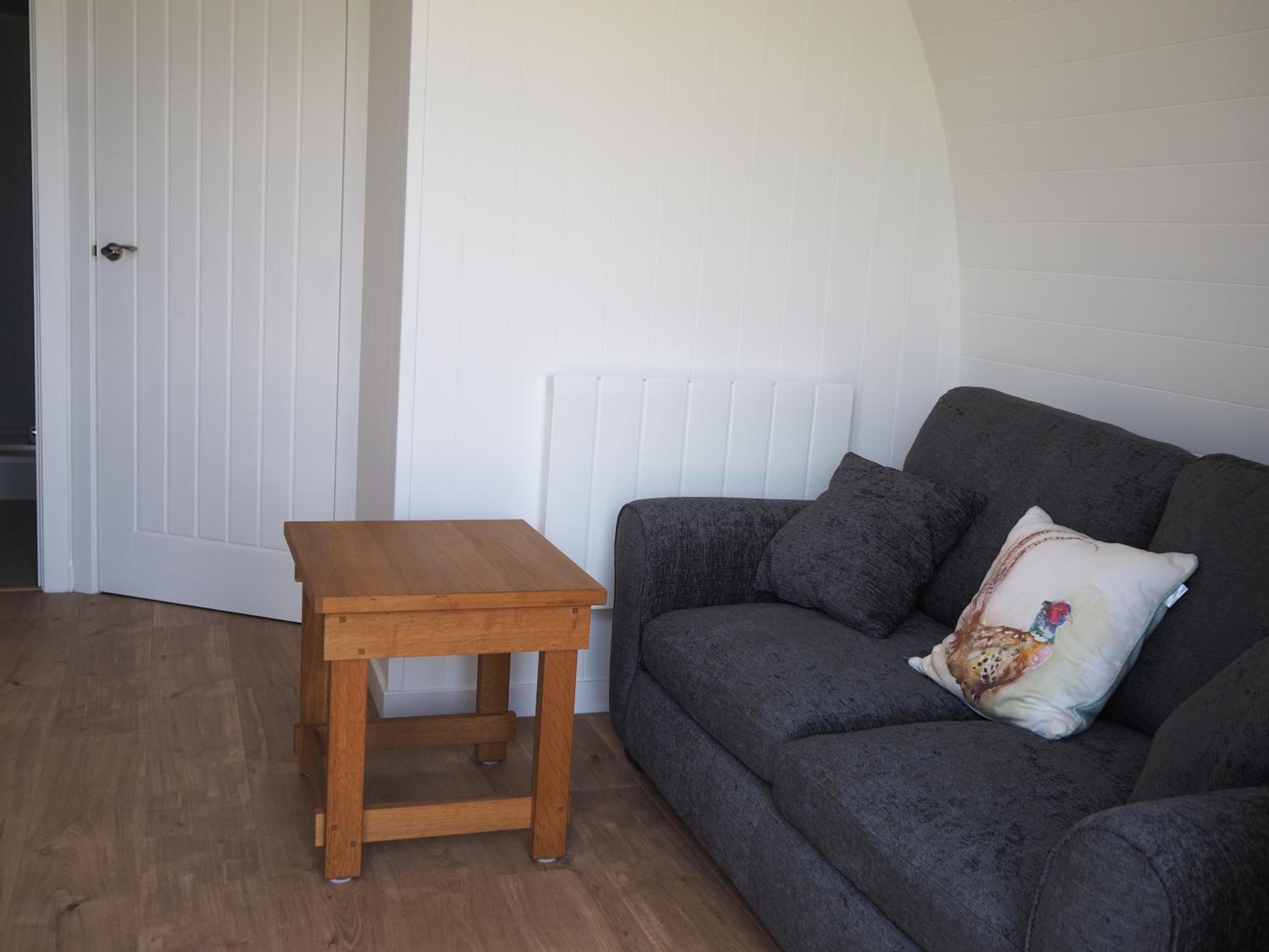 One-Bedroom Apartment - Photo 1