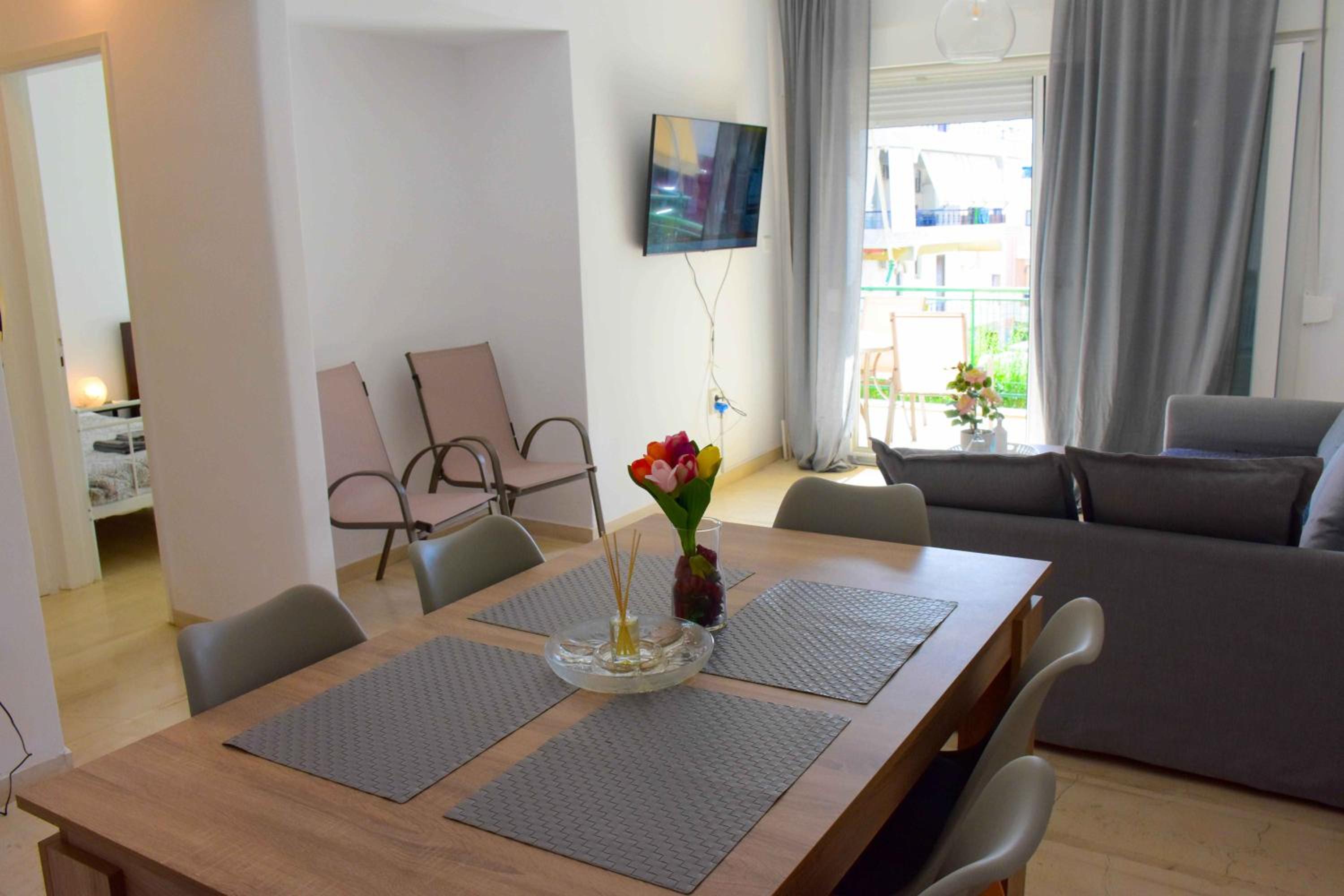 One-Bedroom Apartment - Photo 19