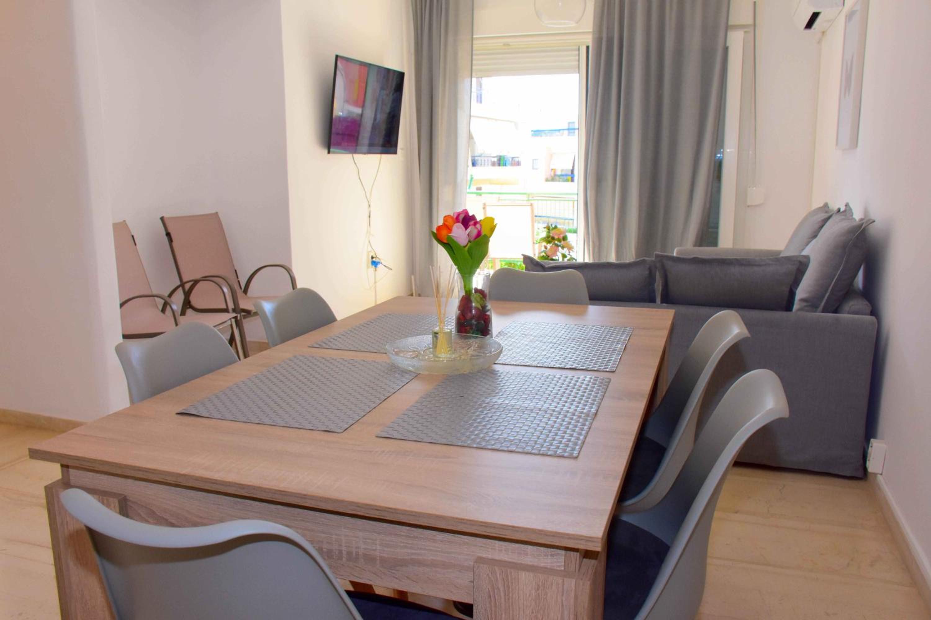 One-Bedroom Apartment - Photo 21