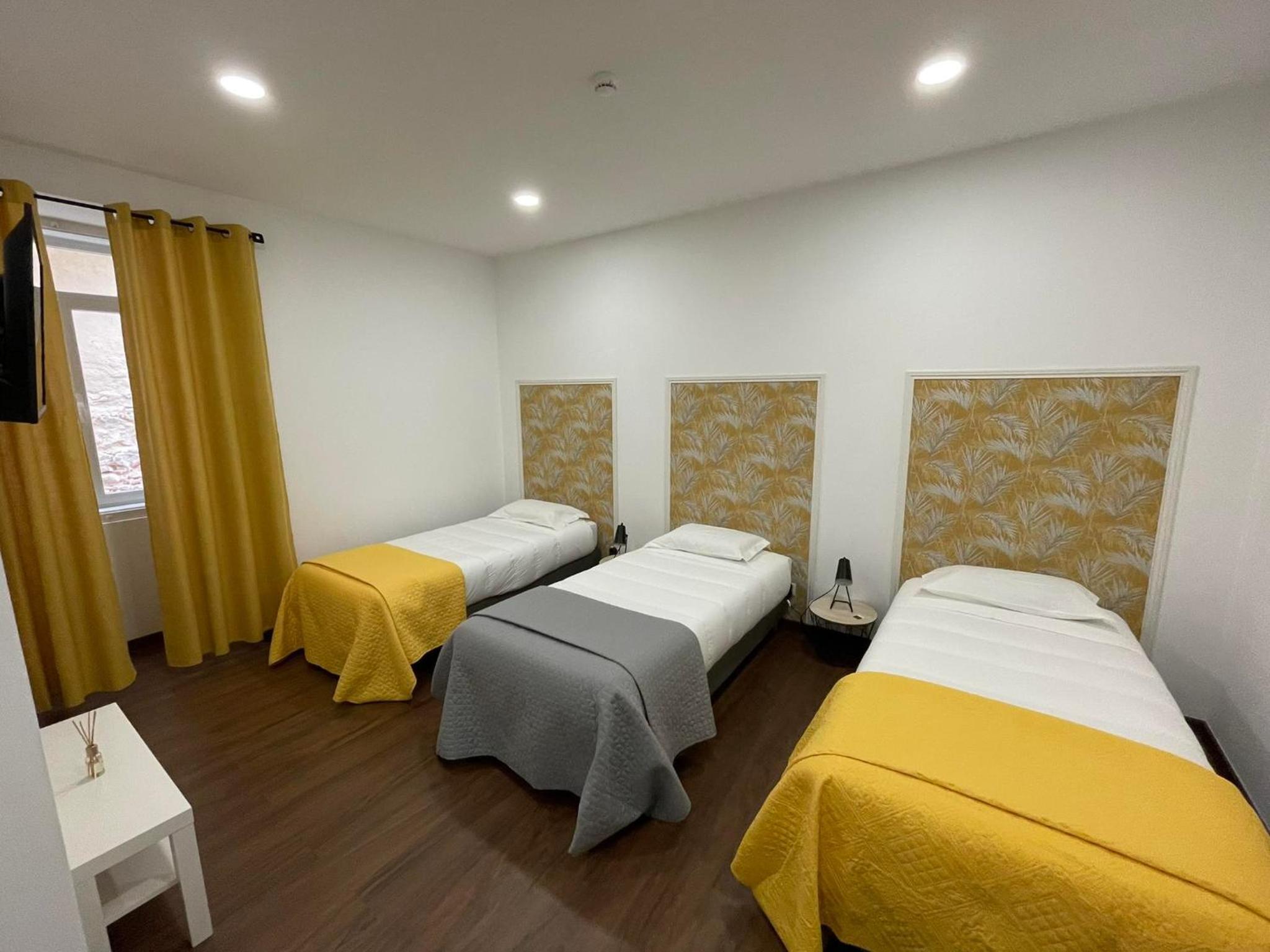 Triple Room with Bathroom