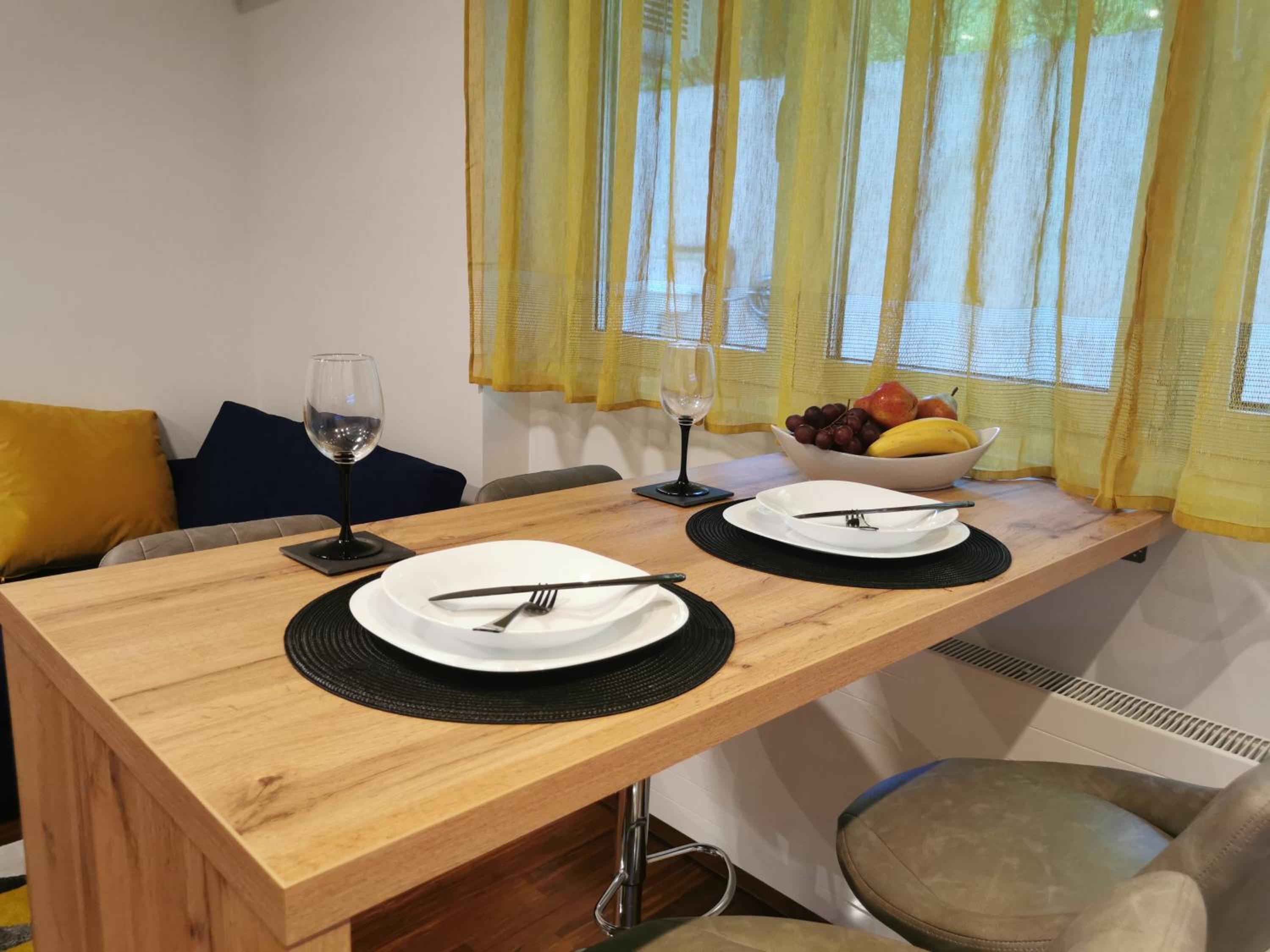One-Bedroom Apartment - Photo 8