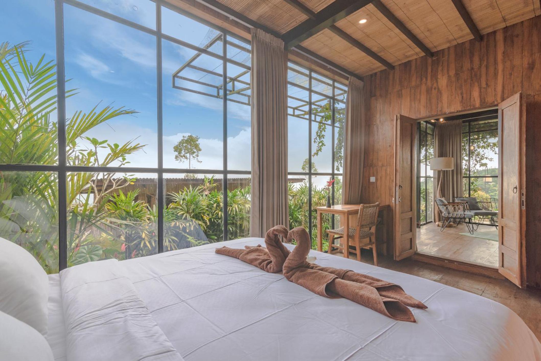Two-Bedroom Villa - Photo 22