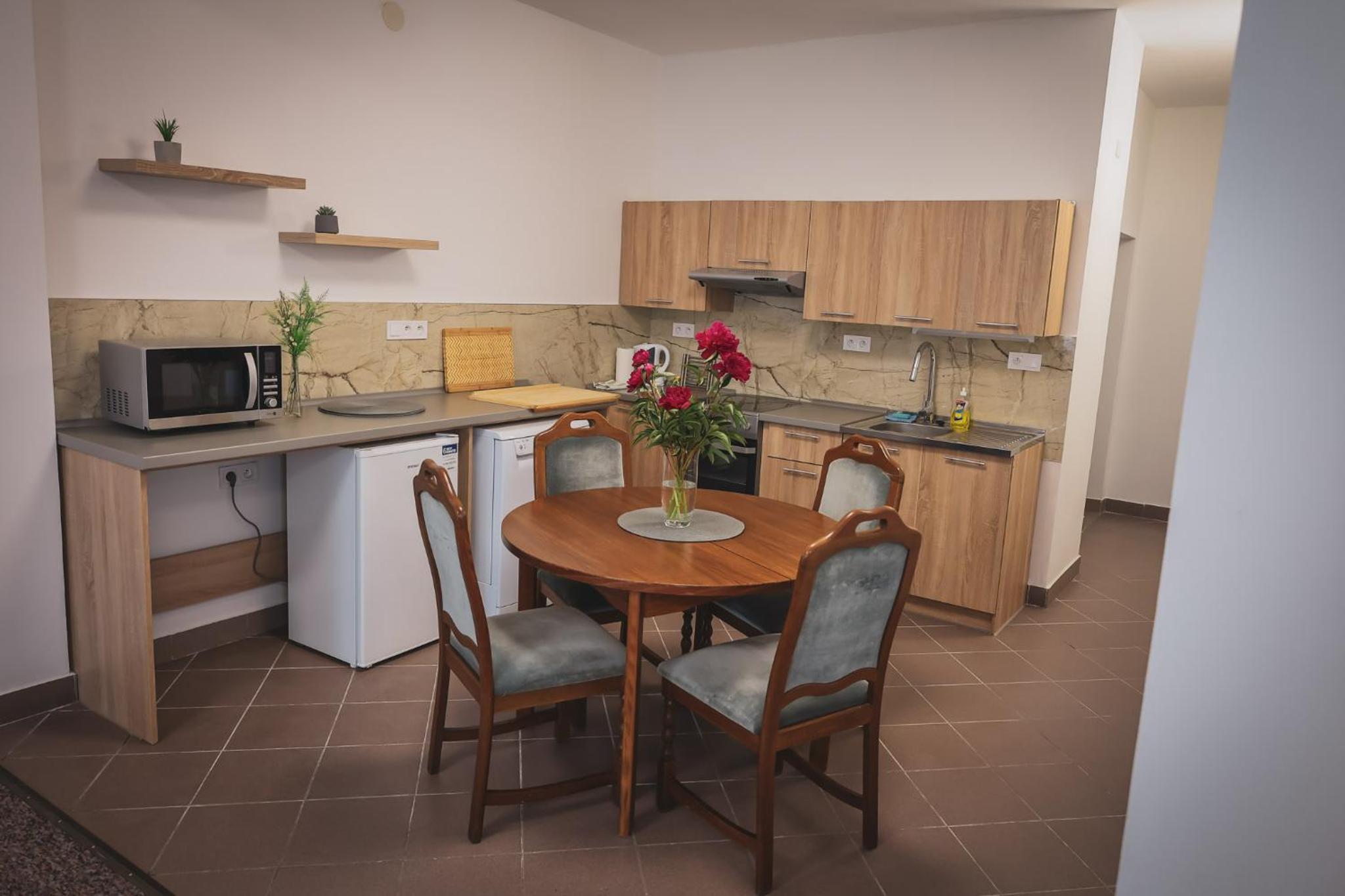 Two-Bedroom Apartment - Photo 9