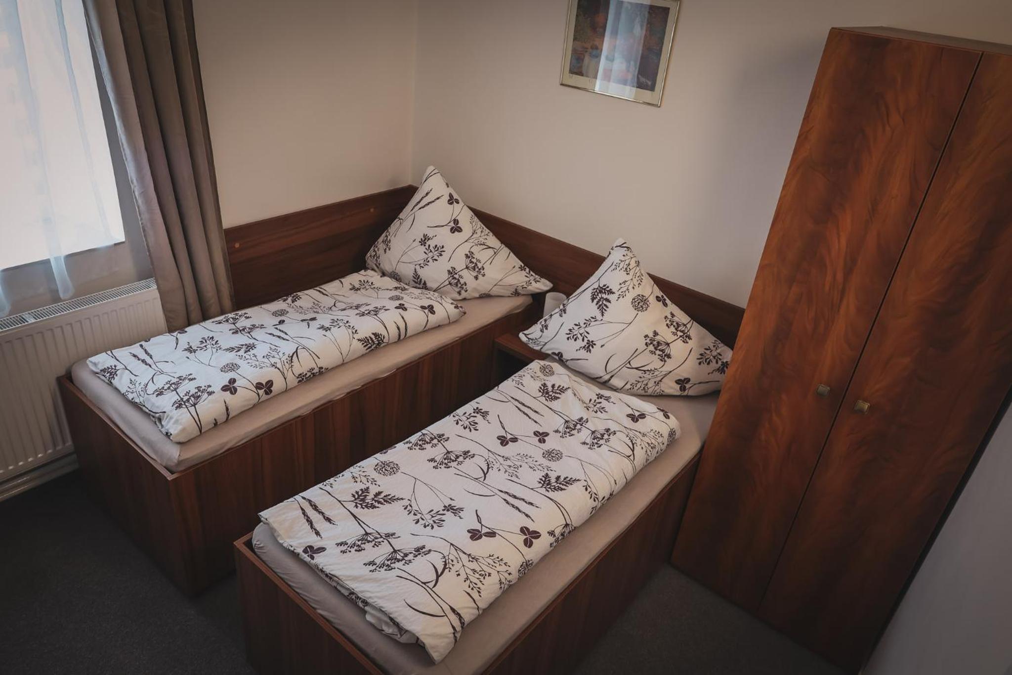 Two-Bedroom Apartment - Photo 11