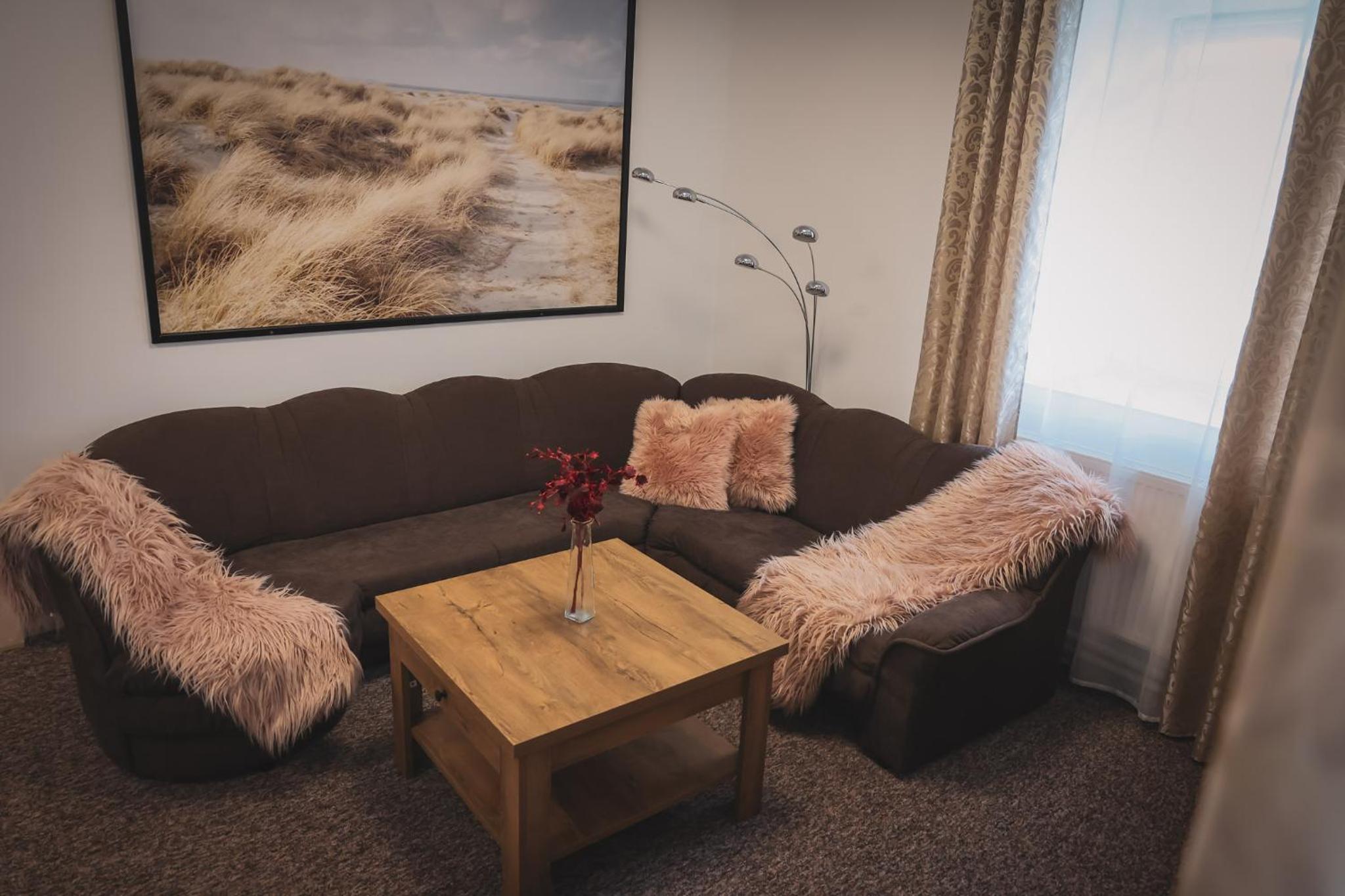Two-Bedroom Apartment - Photo 4
