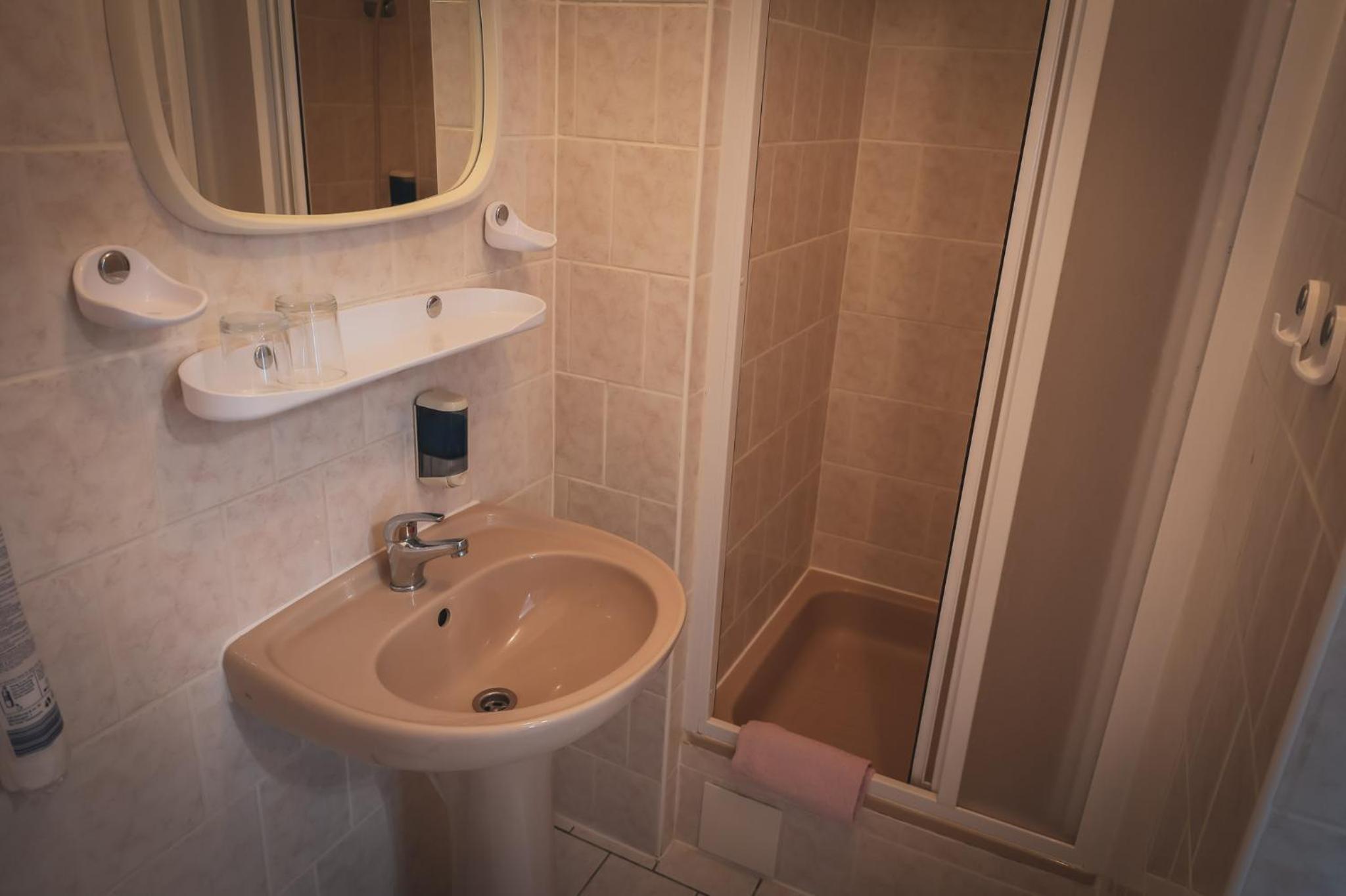 Apartment - Photo 5