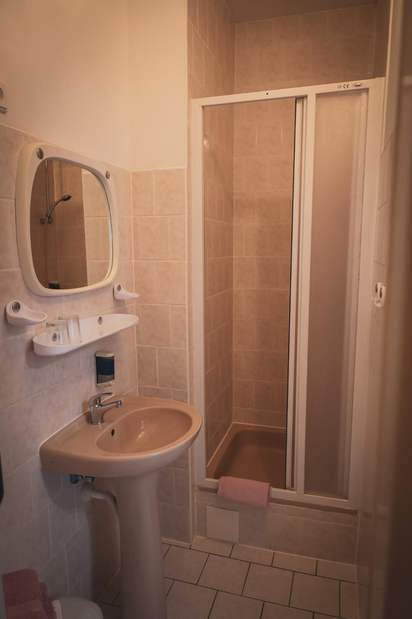 Apartment - Photo 4
