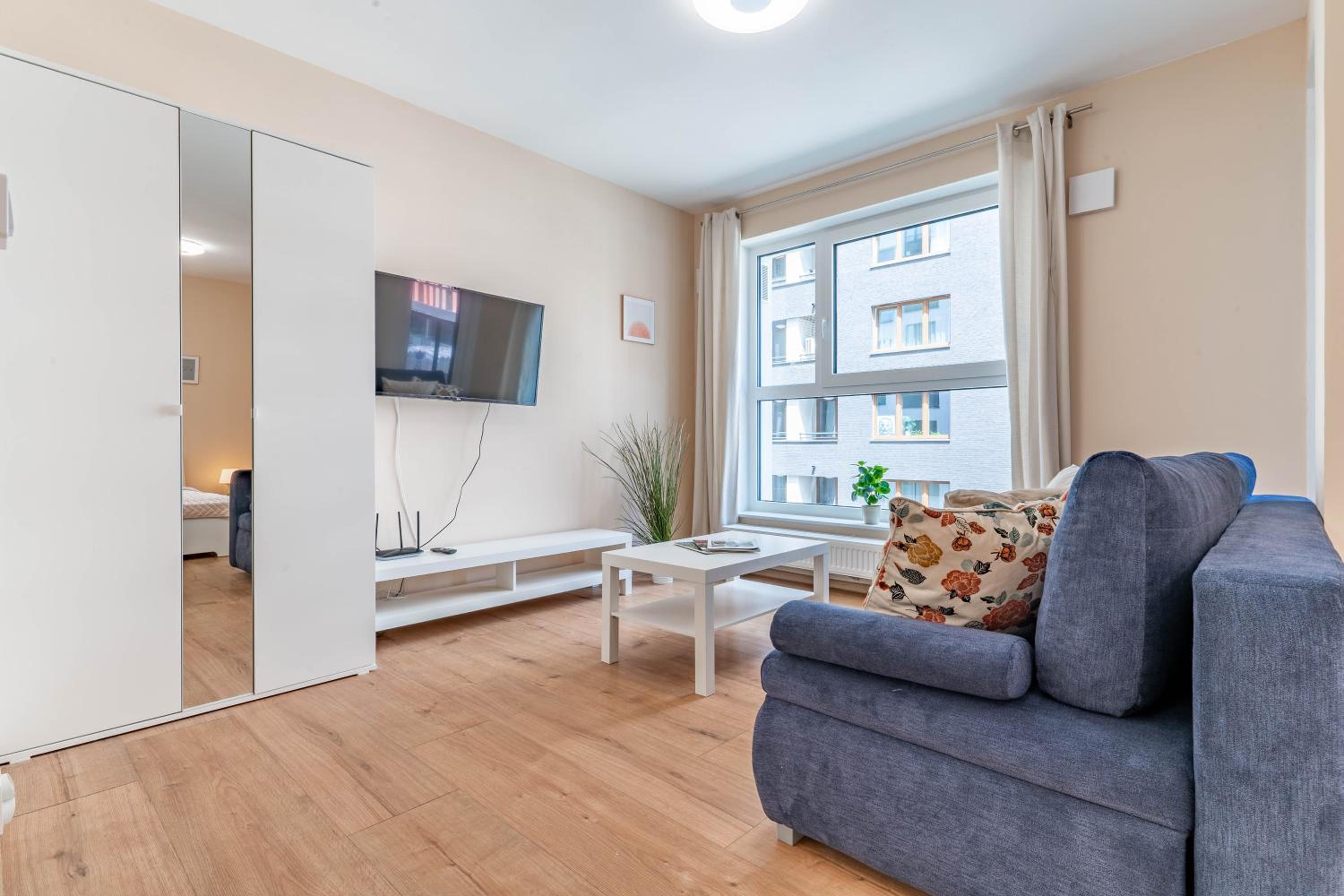 Apartament typu studio z balkonem - 8b photo 3